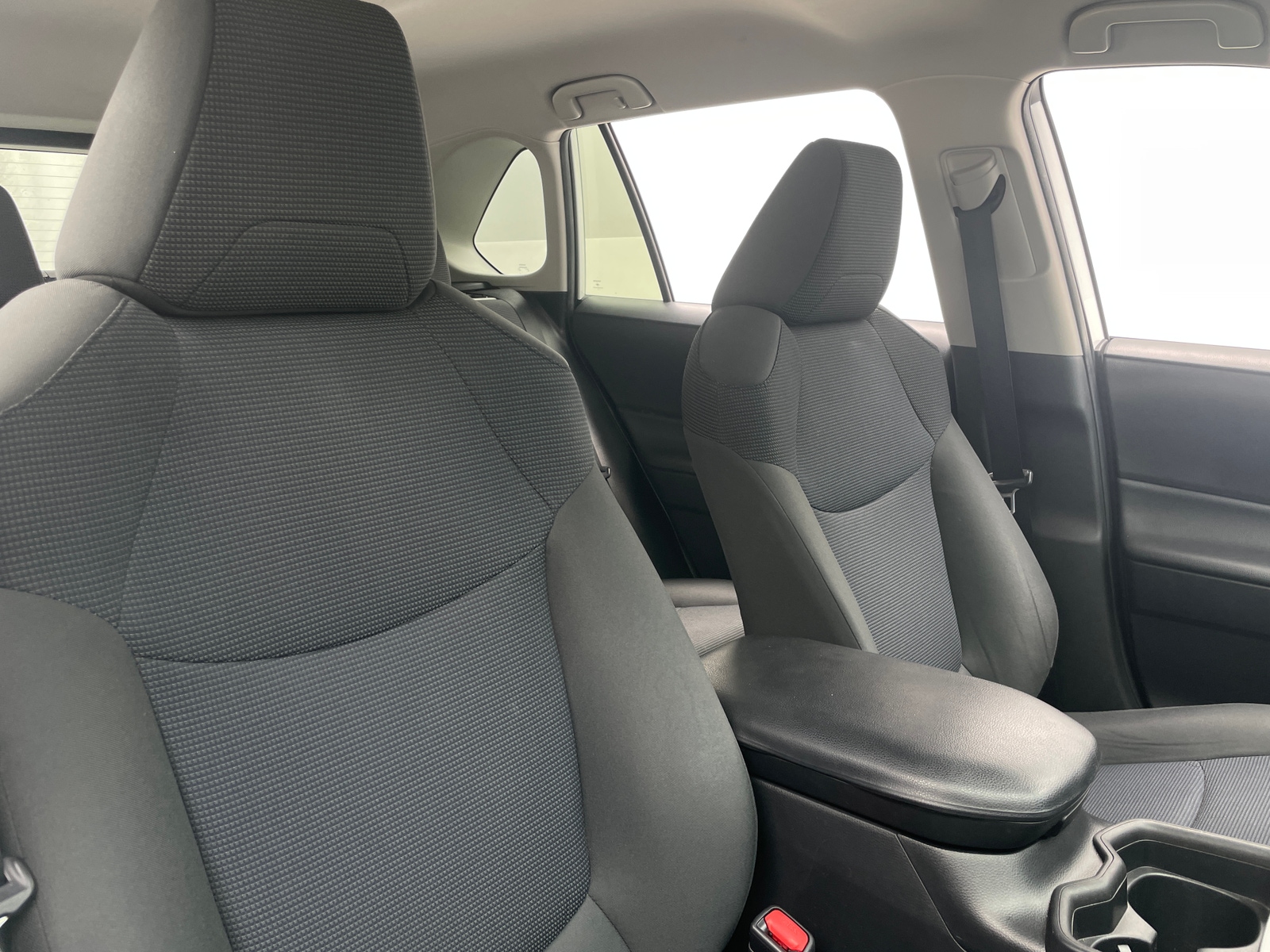Thumbnail: 2019 Toyota RAV4 - 2