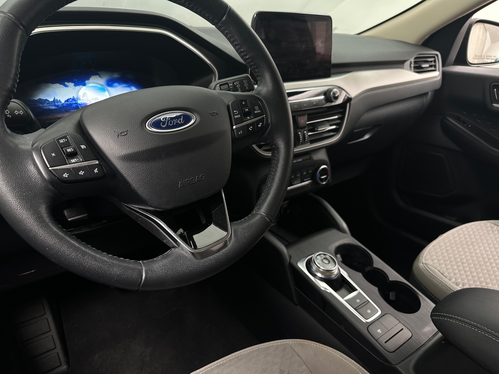 Thumbnail: 2020 Ford Escape - 5