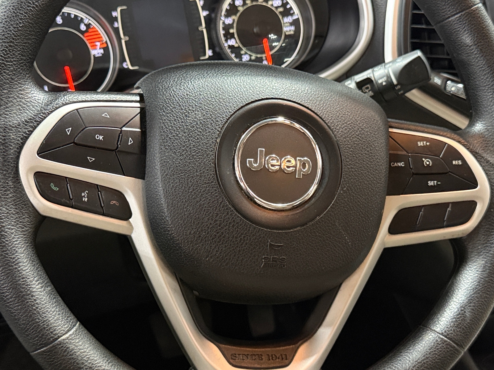 Thumbnail: 2018 Jeep Cherokee - 5