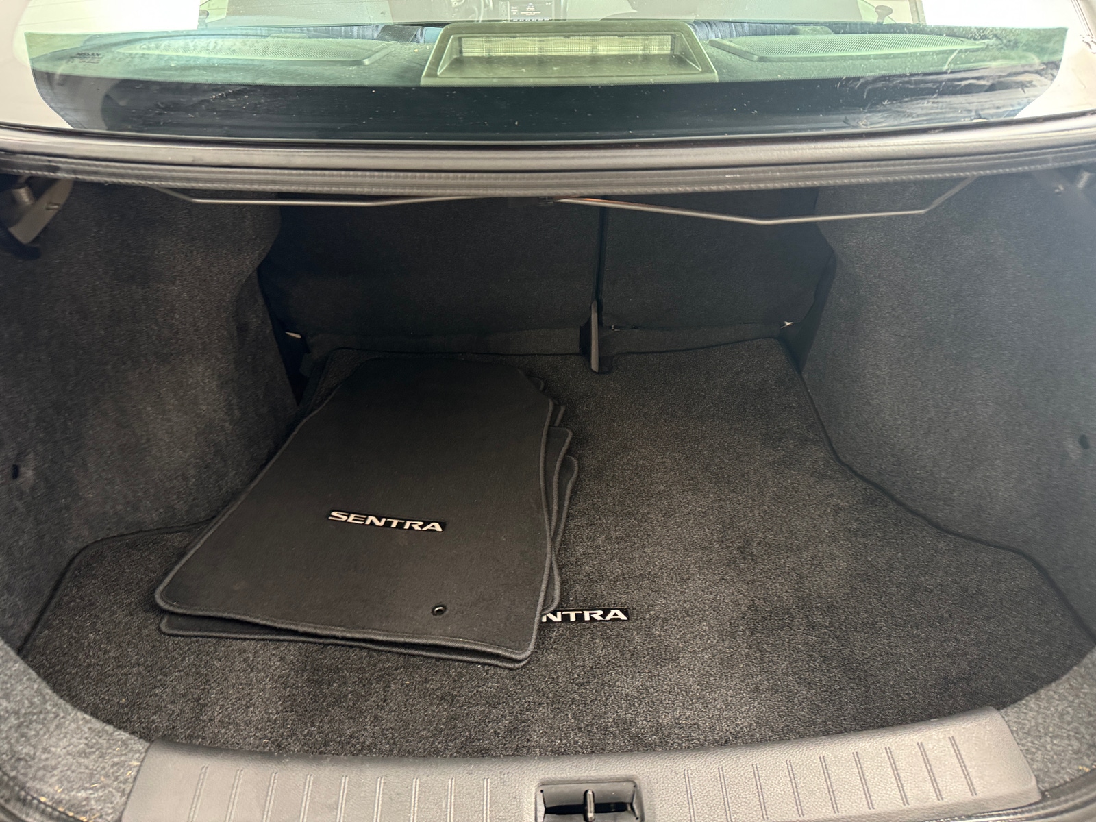 Thumbnail: 2019 Nissan Sentra - 7