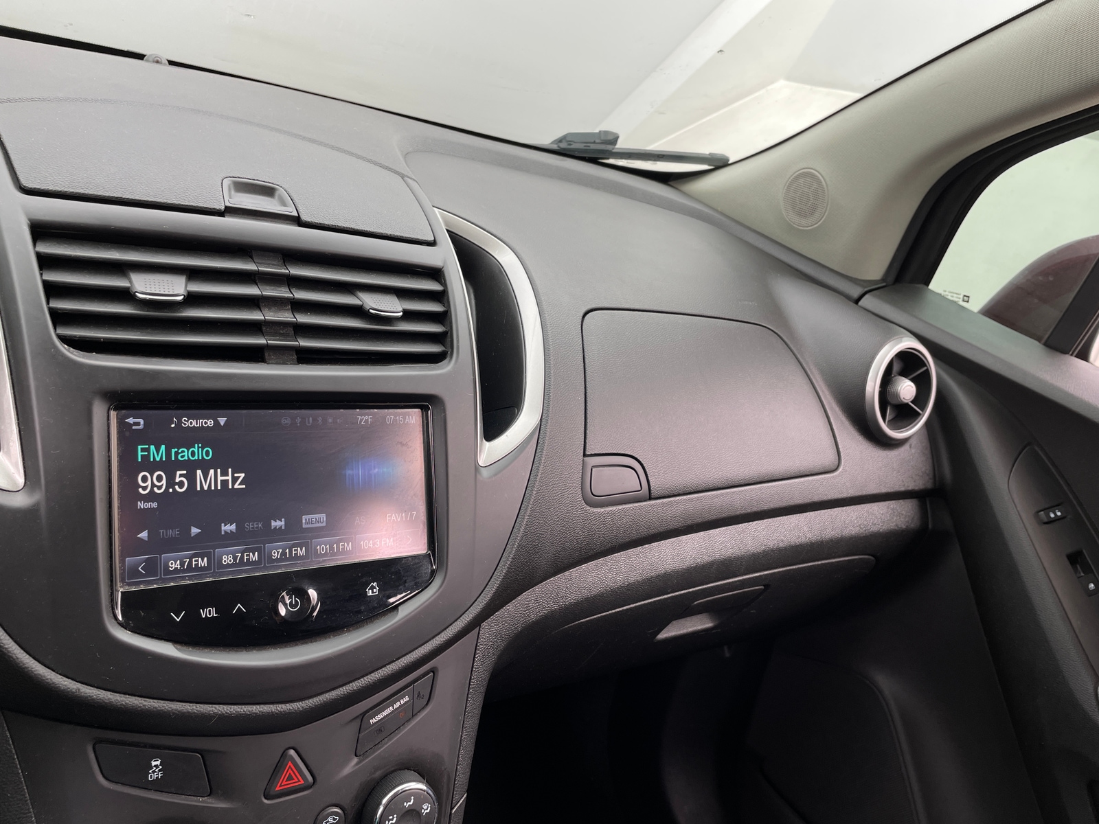 Thumbnail: 2016 Chevrolet Trax - 4
