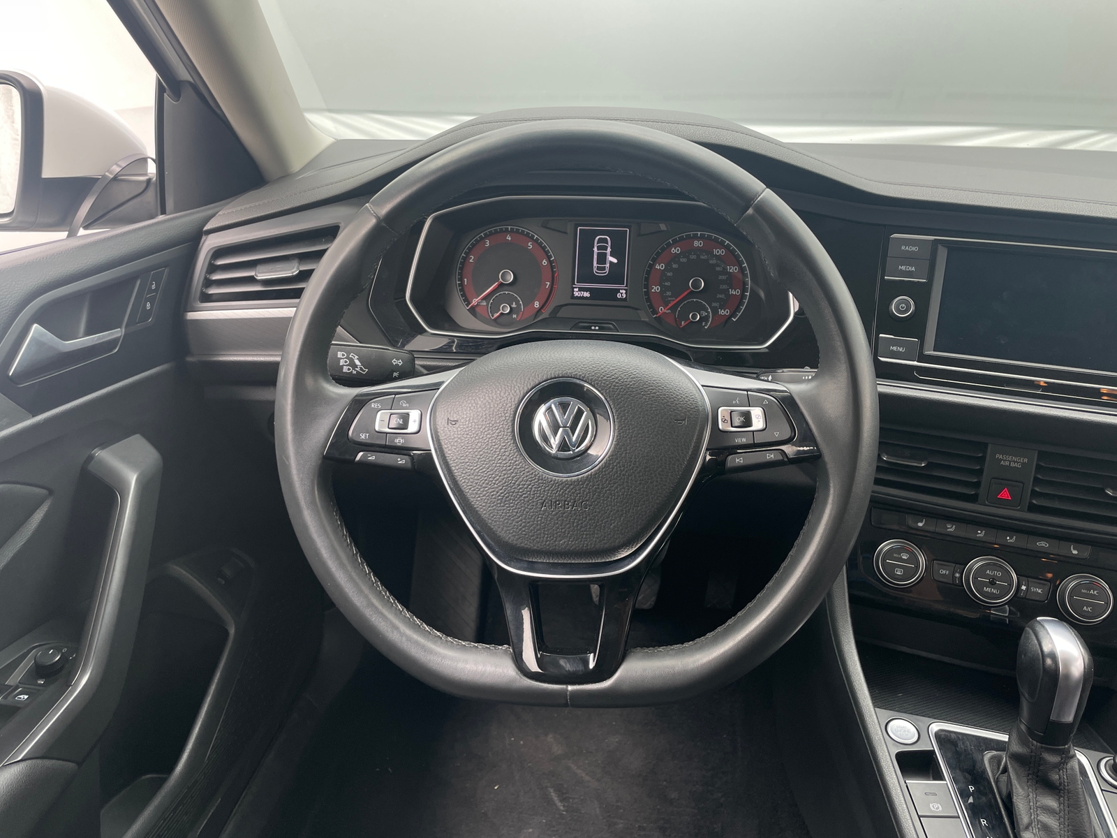 Thumbnail: 2020 Volkswagen Jetta - 5