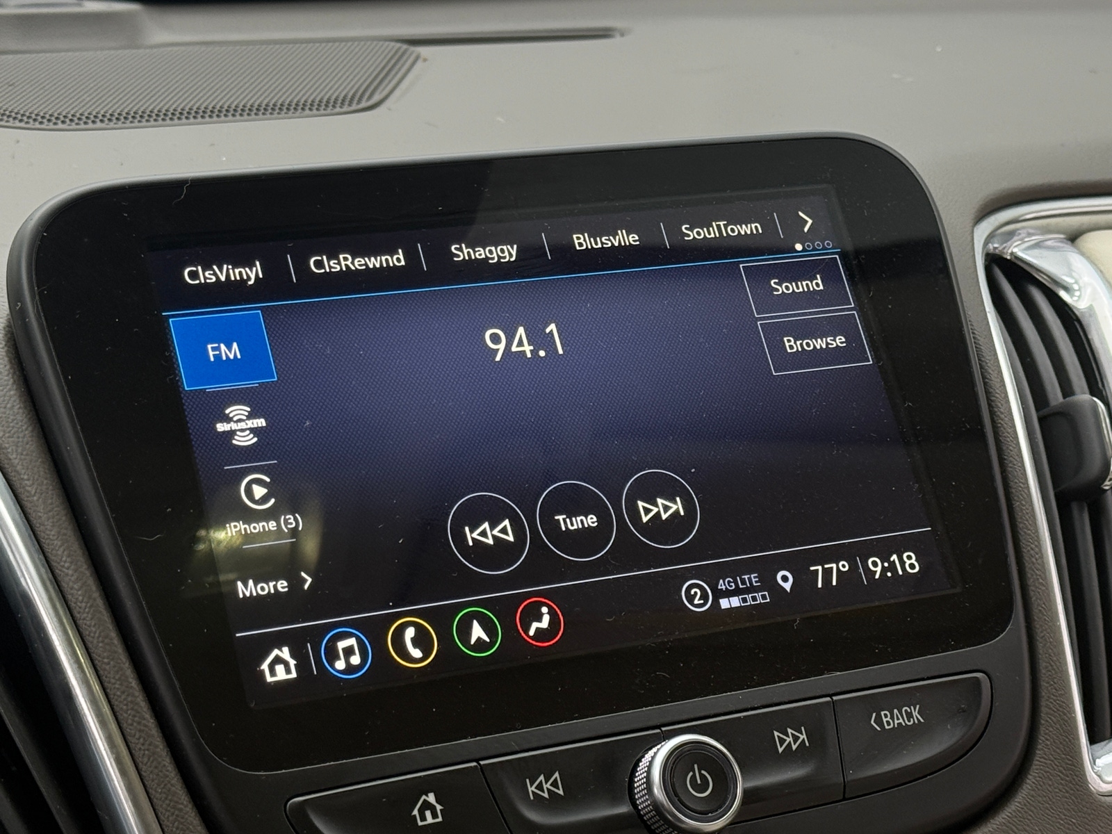 Thumbnail: 2024 Chevrolet Malibu - 4