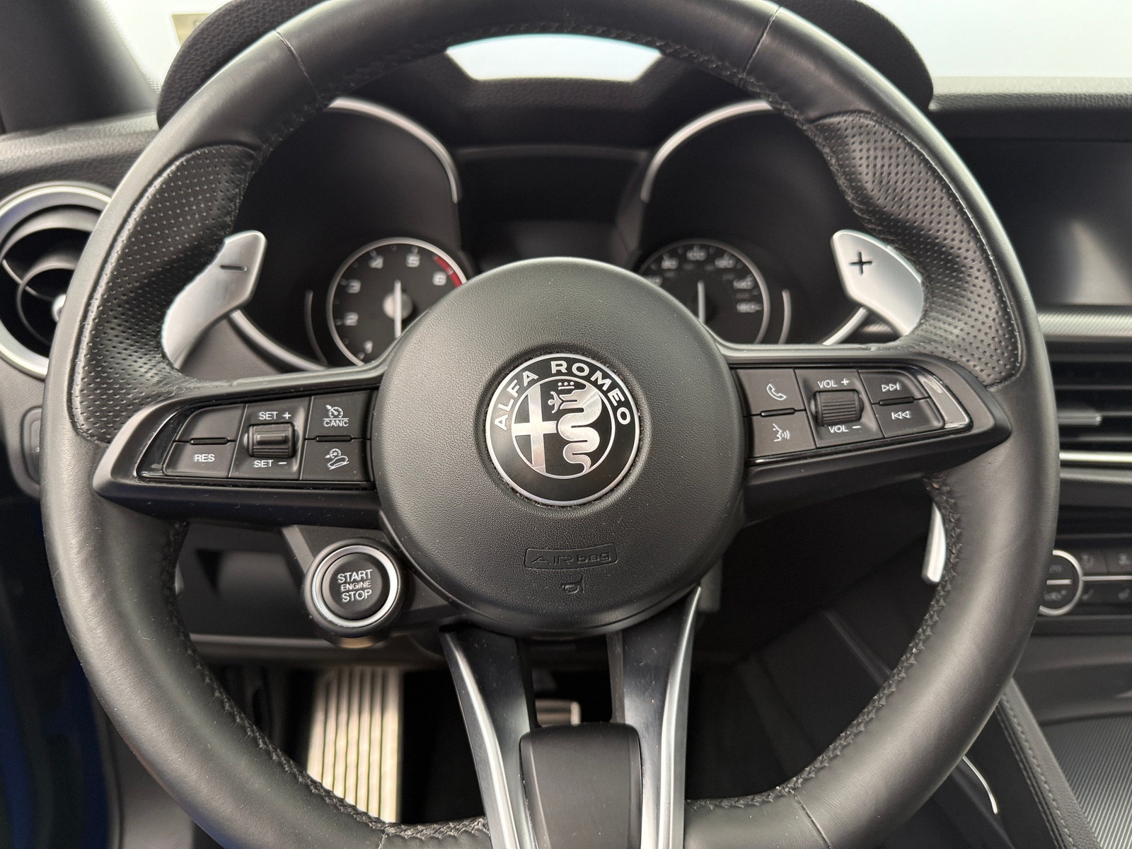Thumbnail: 2020 Alfa Romeo Stelvio - 4