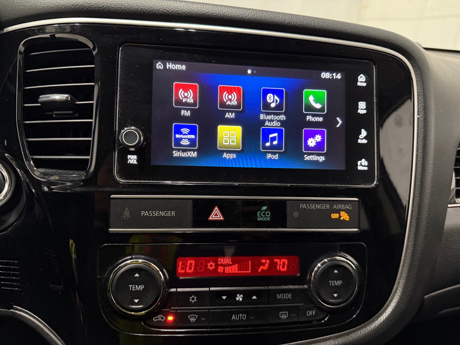 Thumbnail: 2019 Mitsubishi Outlander - 3
