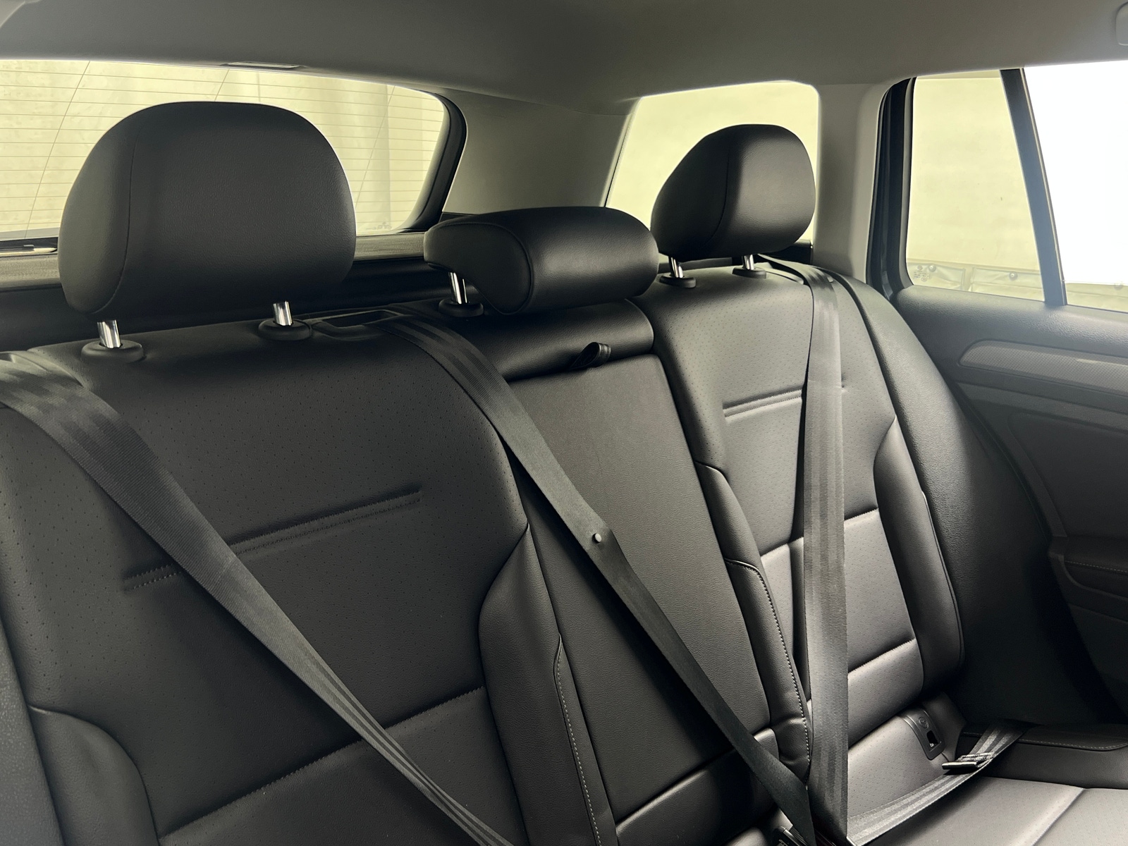 Thumbnail: 2019 Volkswagen Golf - 6