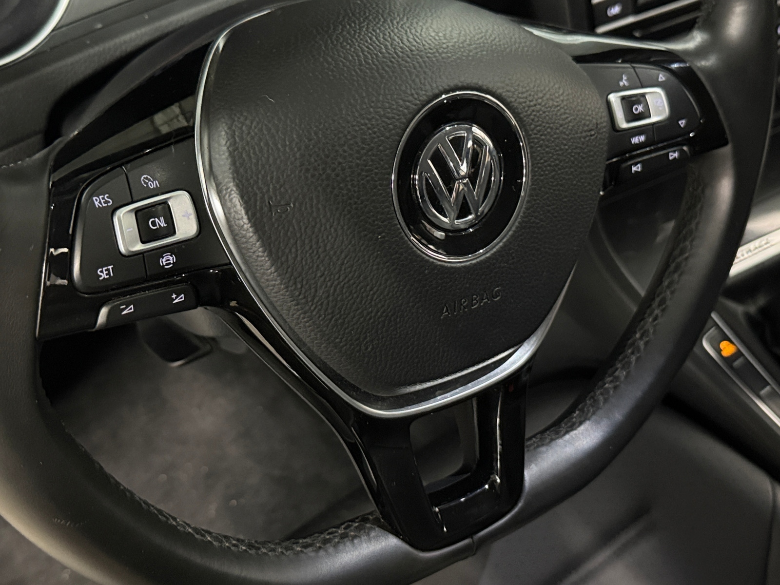 Thumbnail: 2019 Volkswagen Golf - 5