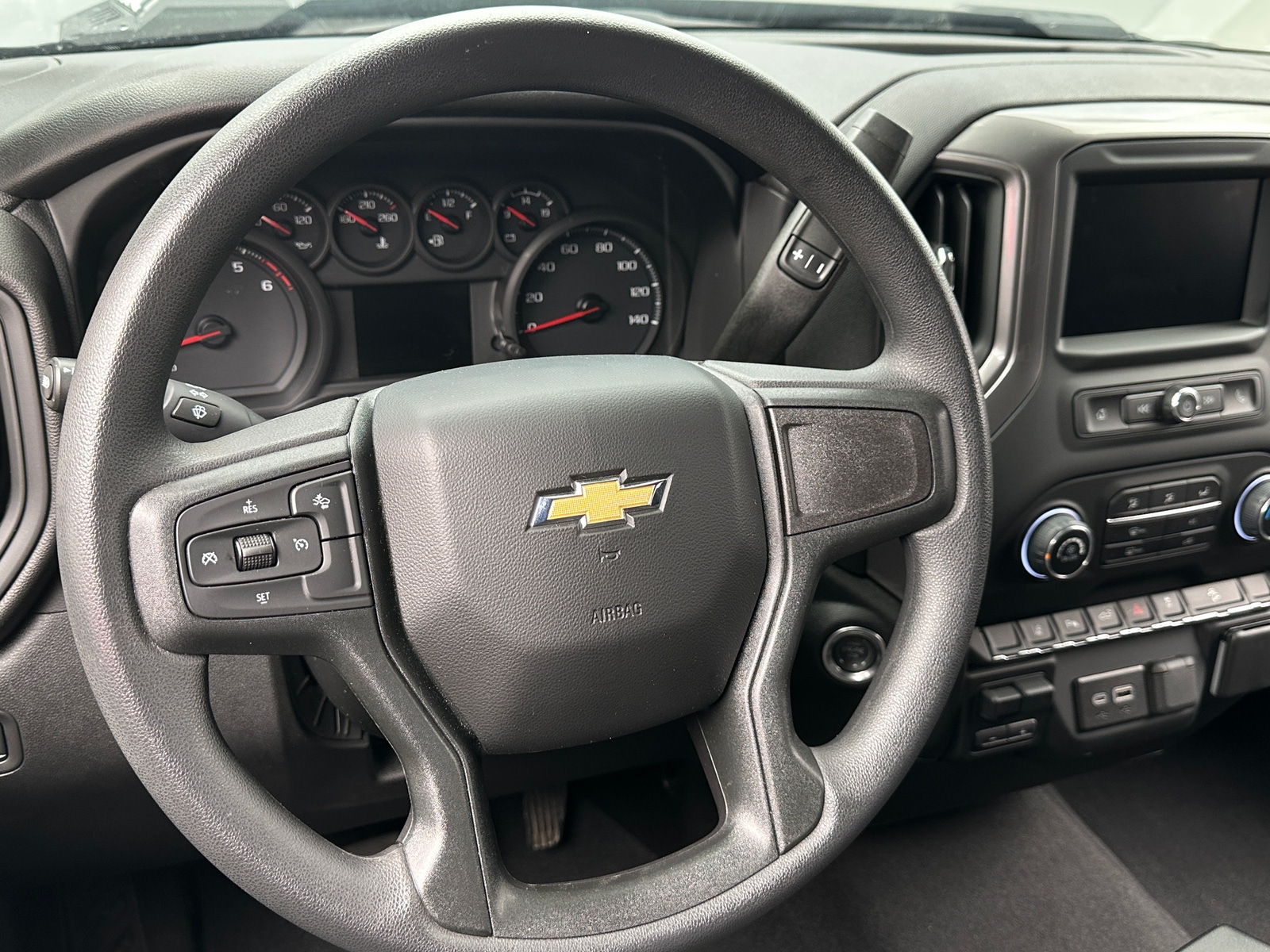 Thumbnail: 2024 Chevrolet Silverado 2500 - 5