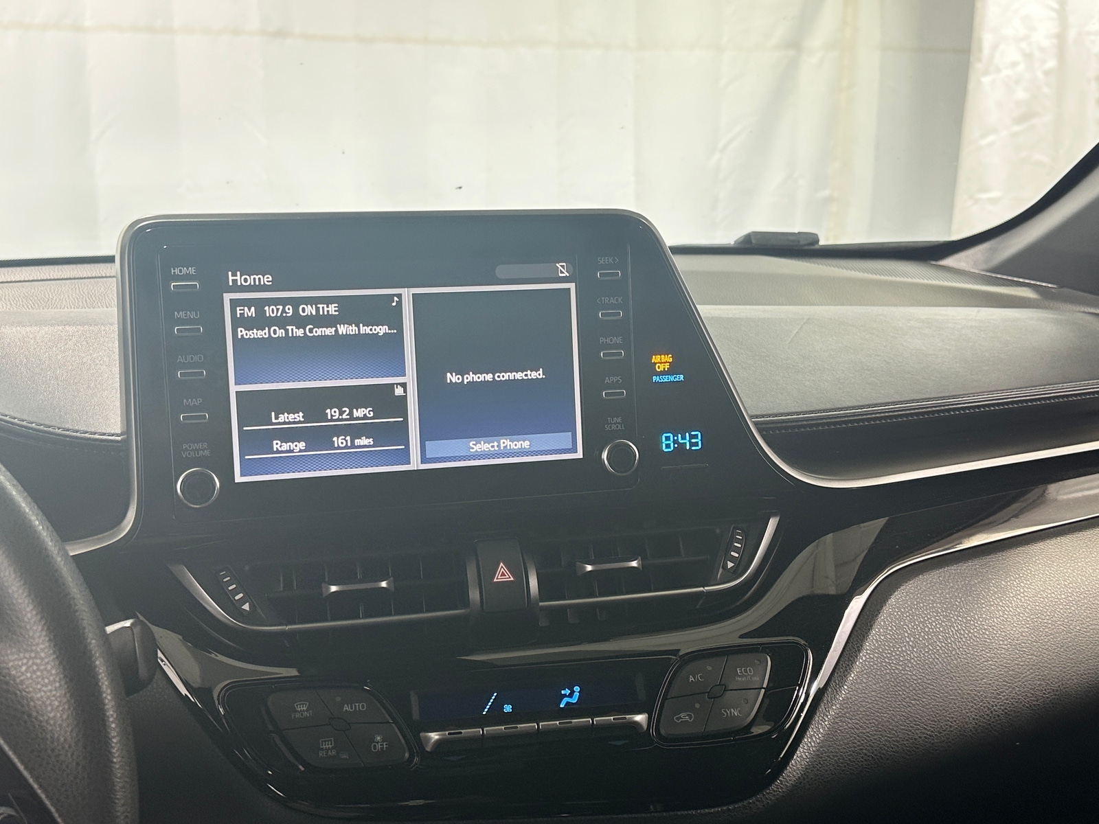 Thumbnail: 2019 Toyota C-HR - 4