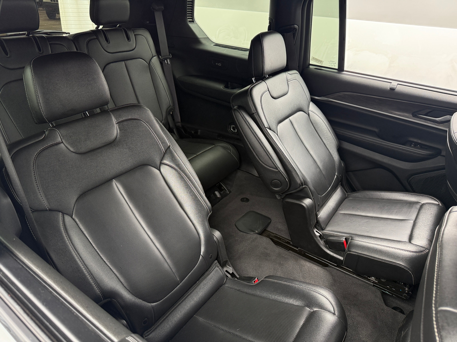 Thumbnail: 2024 Jeep Grand Cherokee L - 5