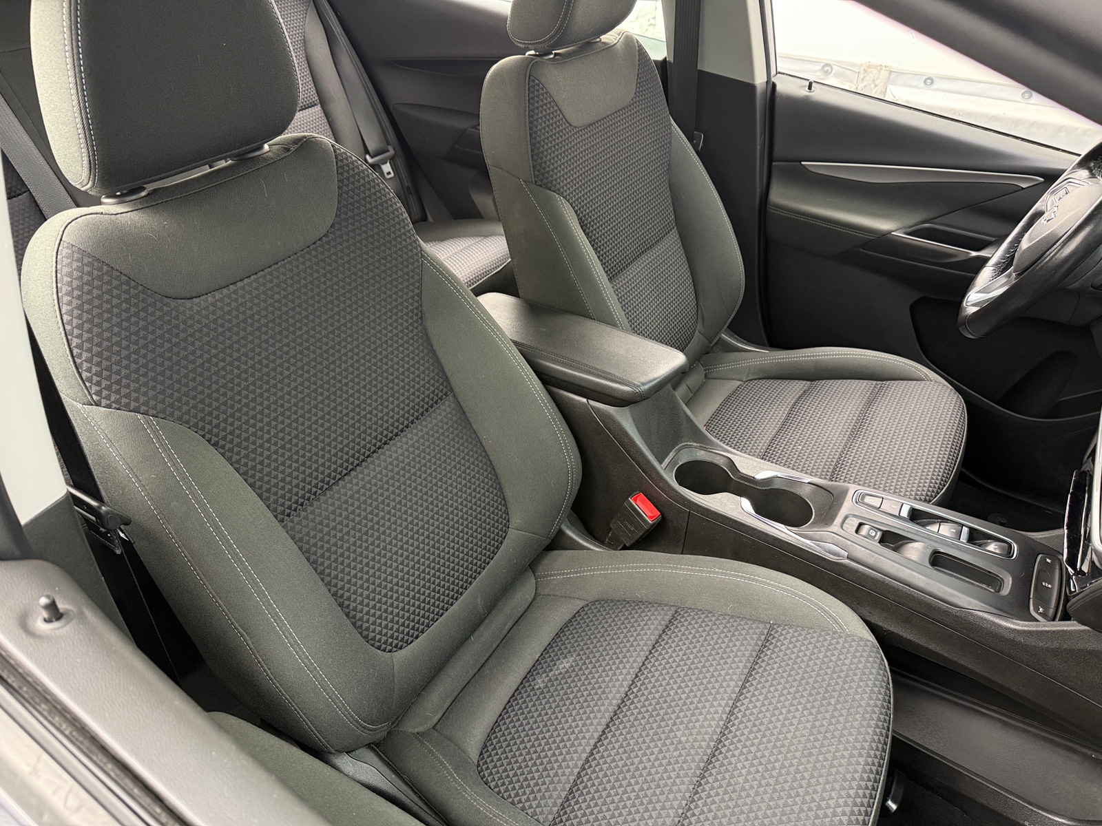 Thumbnail: 2022 Chevrolet Bolt EV - 2