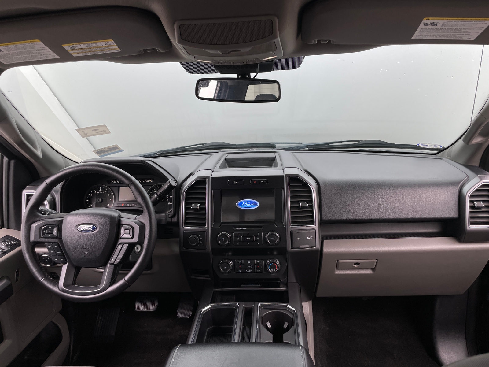 Thumbnail: 2019 Ford Econoline - 3