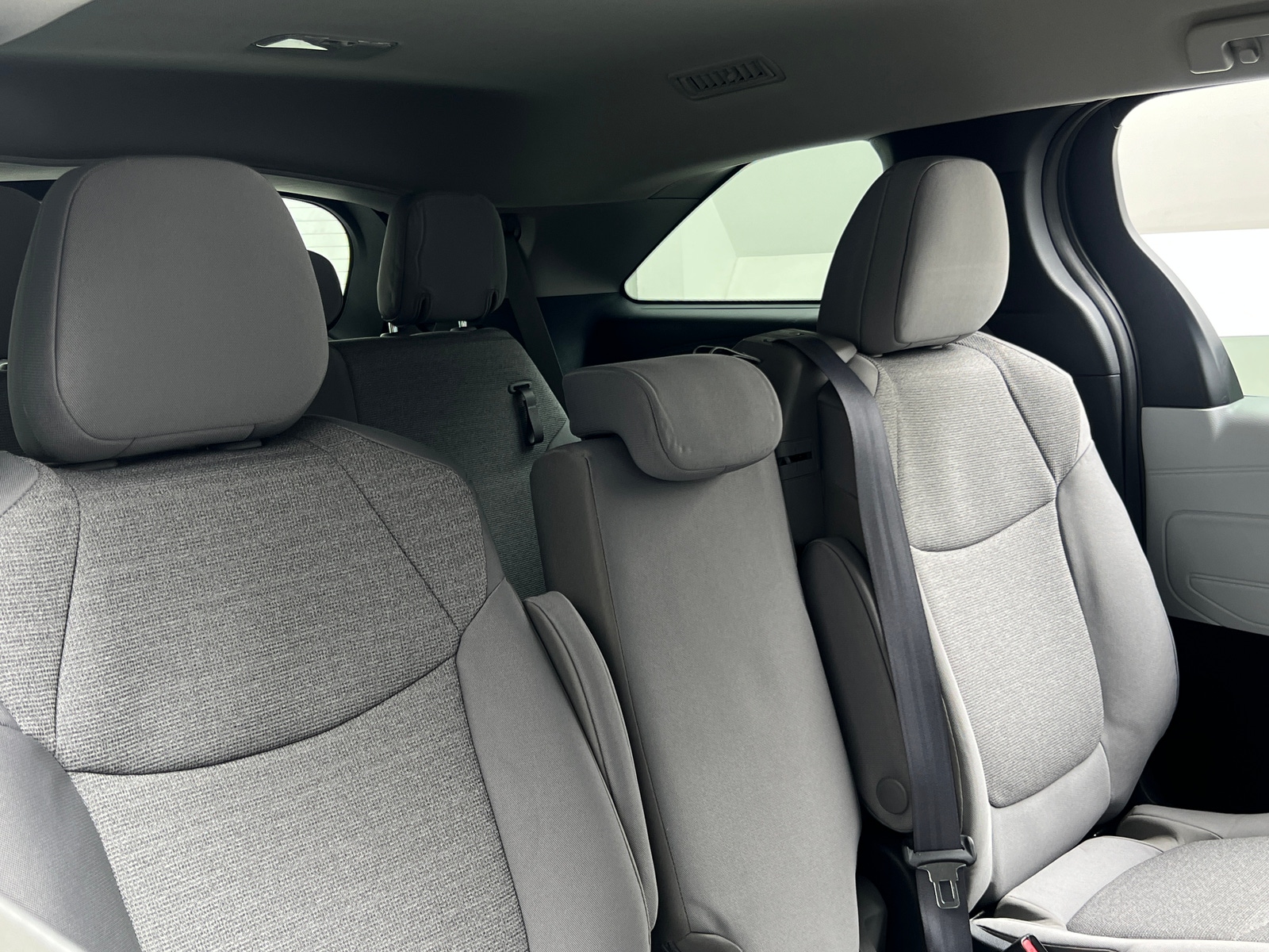 Thumbnail: 2025 Toyota Sienna - 6