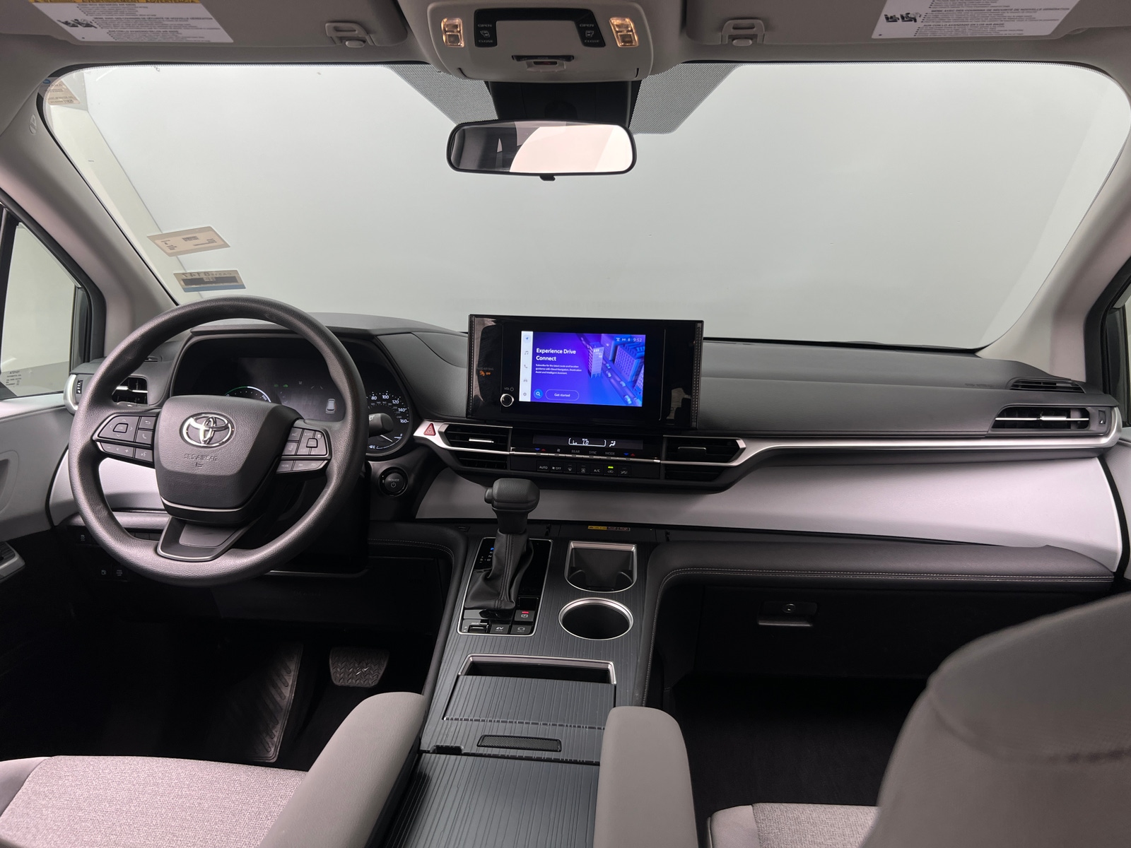 Thumbnail: 2025 Toyota Sienna - 3