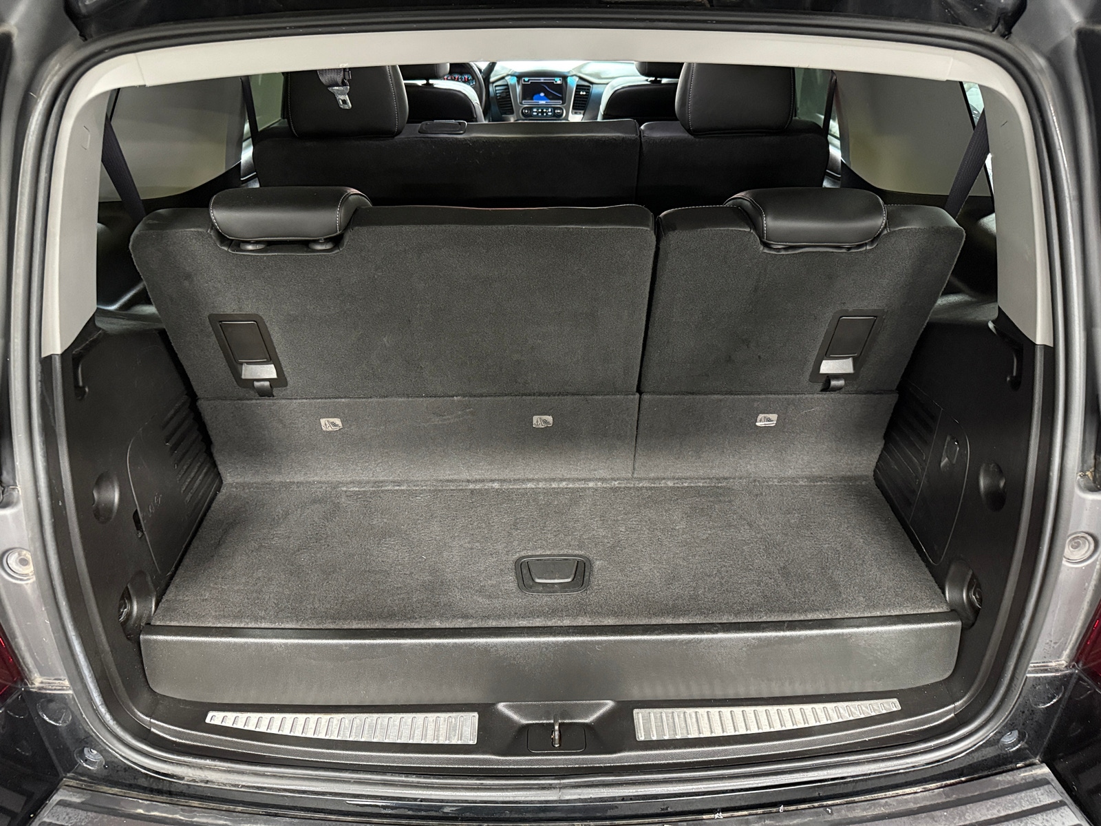 Thumbnail: 2016 Chevrolet Tahoe - 6
