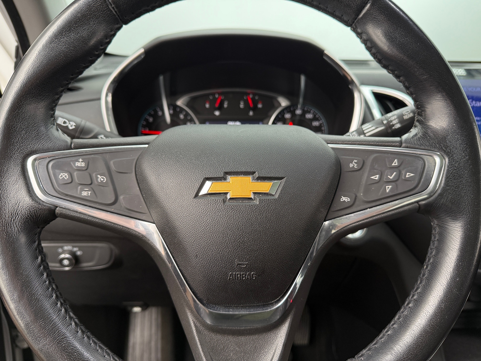 Thumbnail: 2019 Chevrolet Equinox - 5