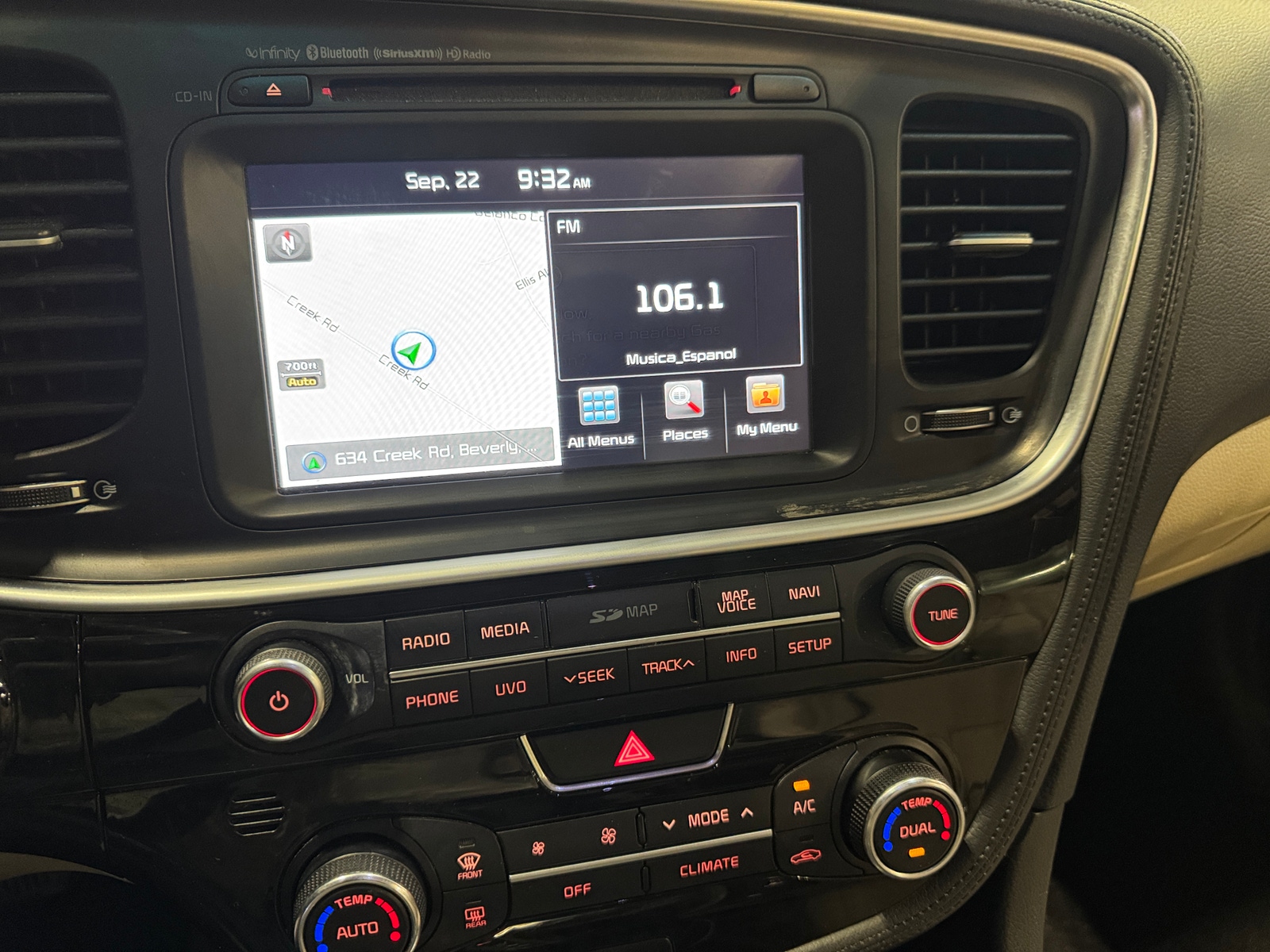 Thumbnail: 2015 Kia Optima - 3