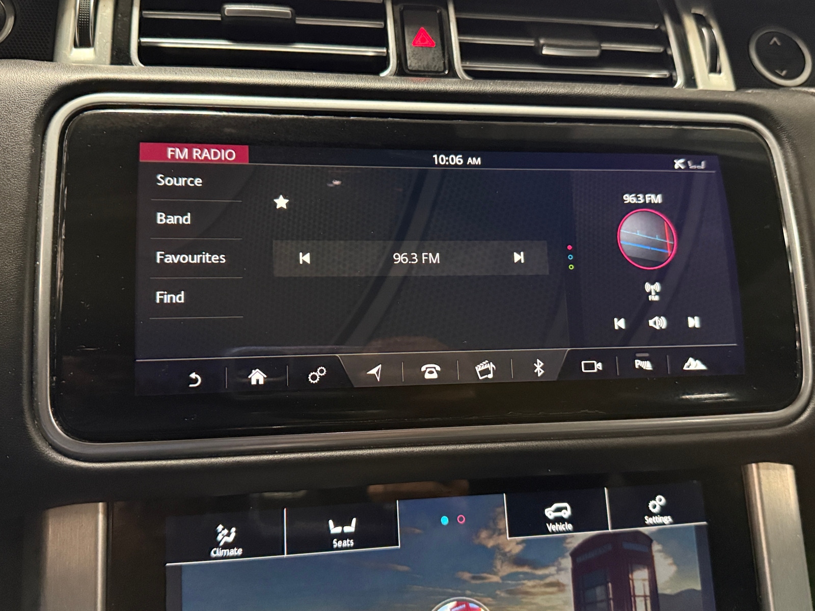 Thumbnail: 2020 Land Rover Range Rover - 3