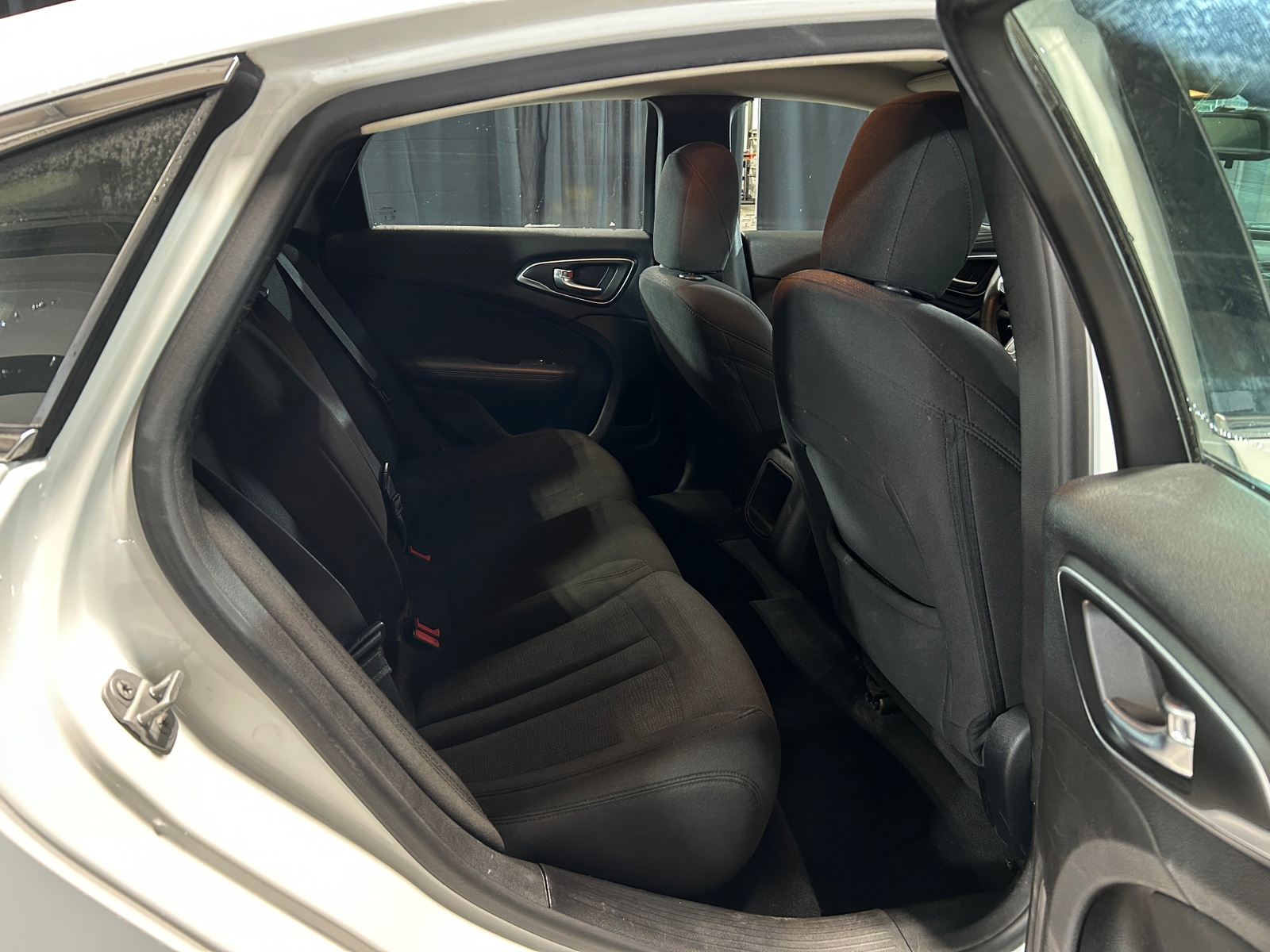 Thumbnail: 2015 Chrysler 200 - 6