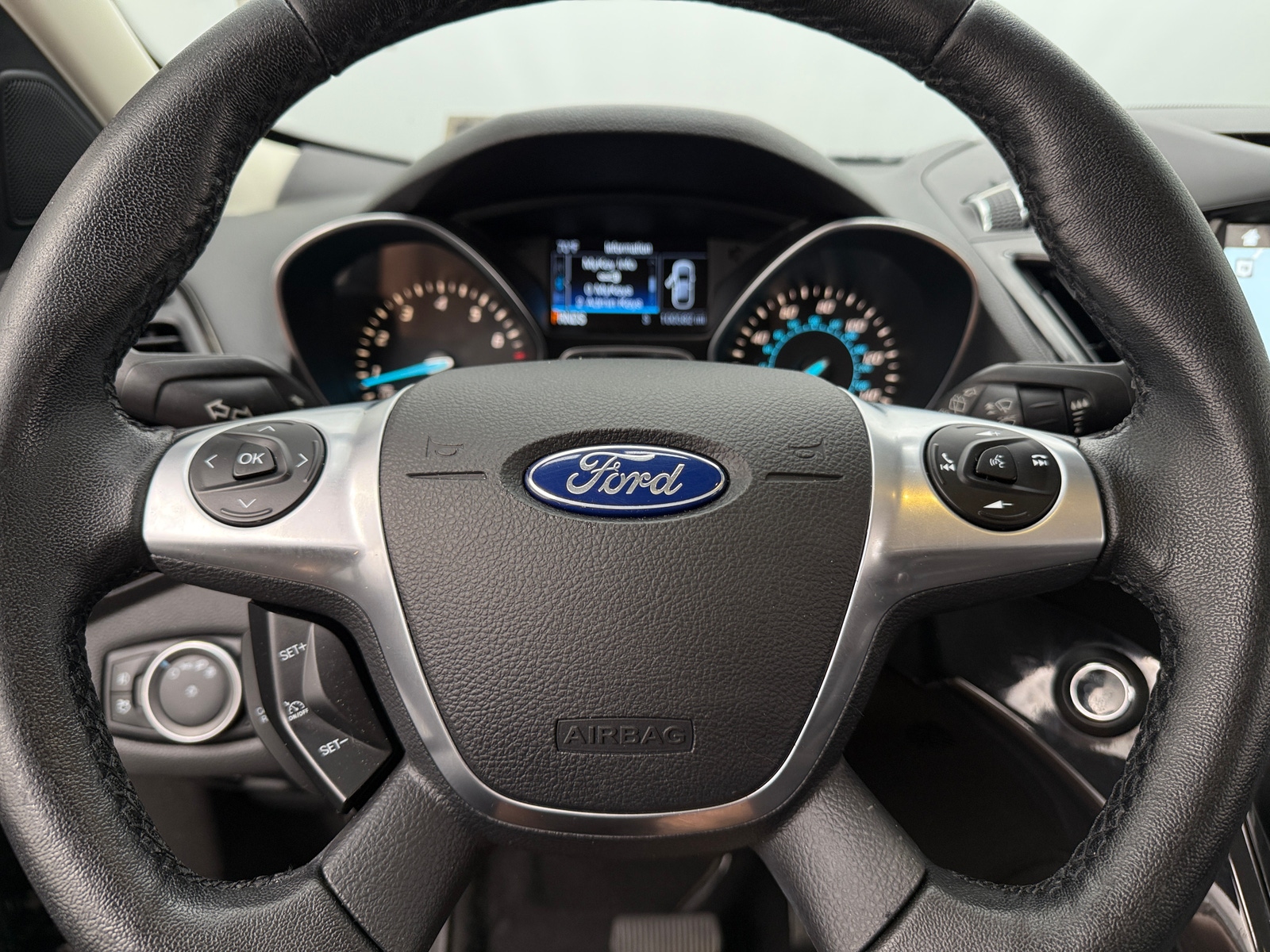 Thumbnail: 2016 Ford Escape - 4