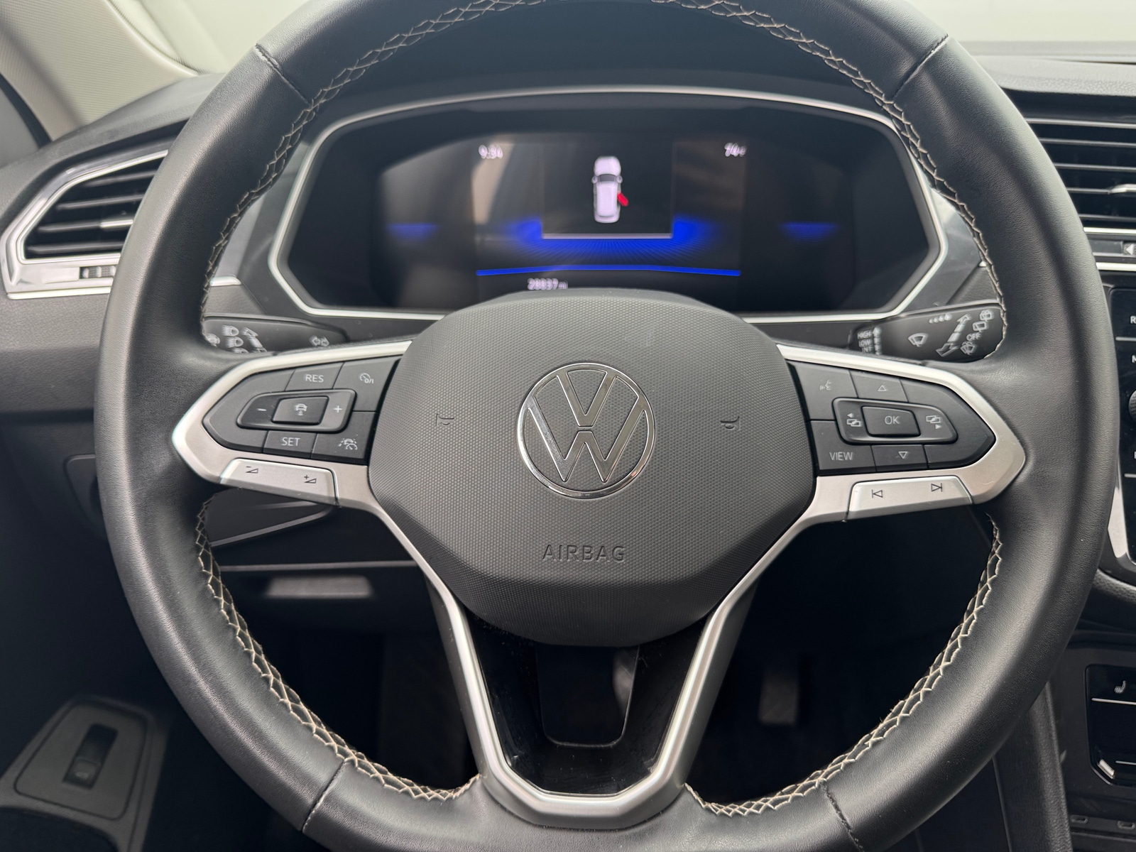Thumbnail: 2024 Volkswagen Tiguan - 4