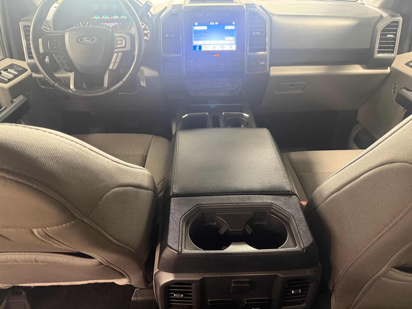 Thumbnail: 2018 Ford Econoline - 3