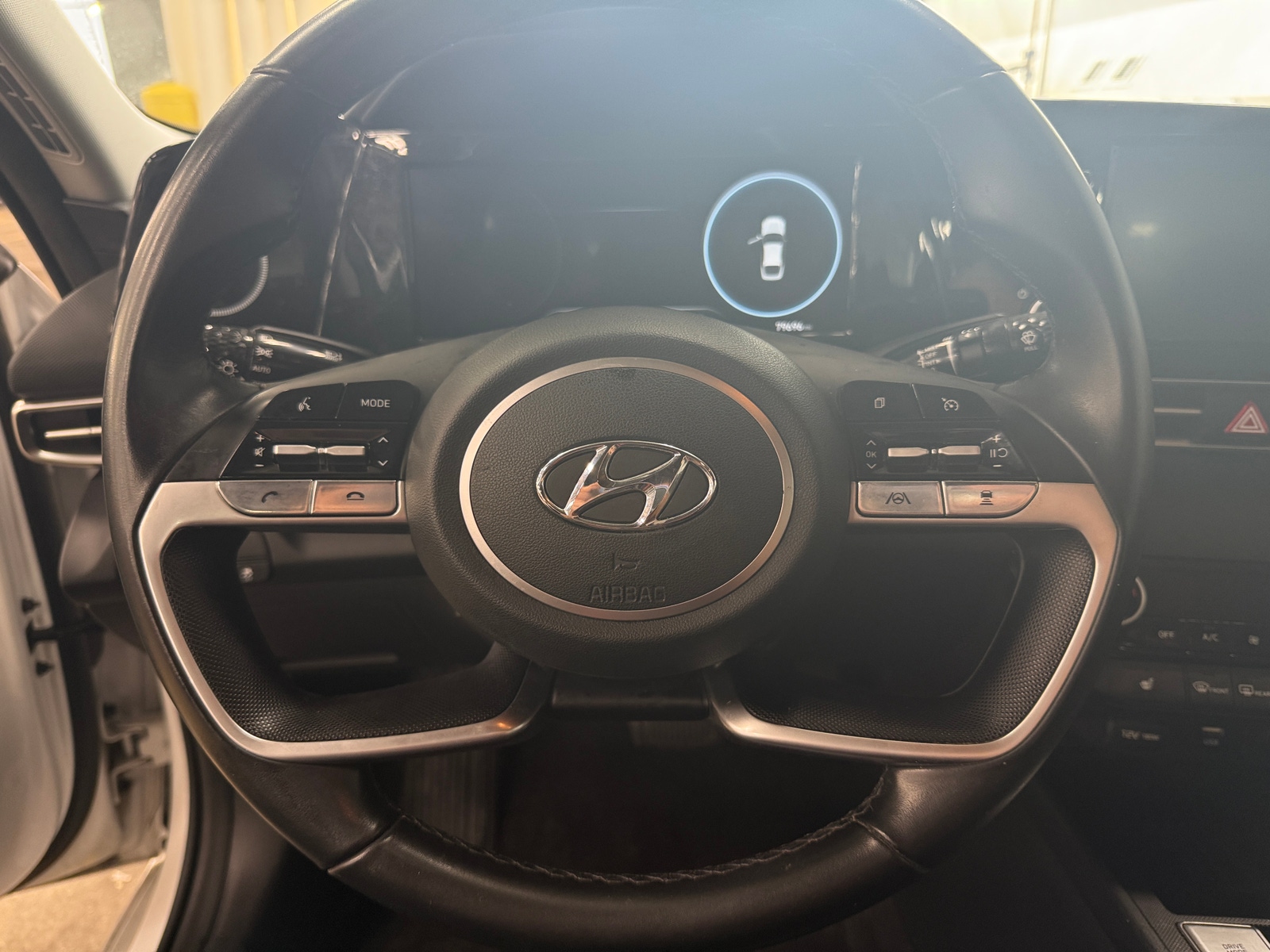 Thumbnail: 2022 Hyundai Elantra - 5