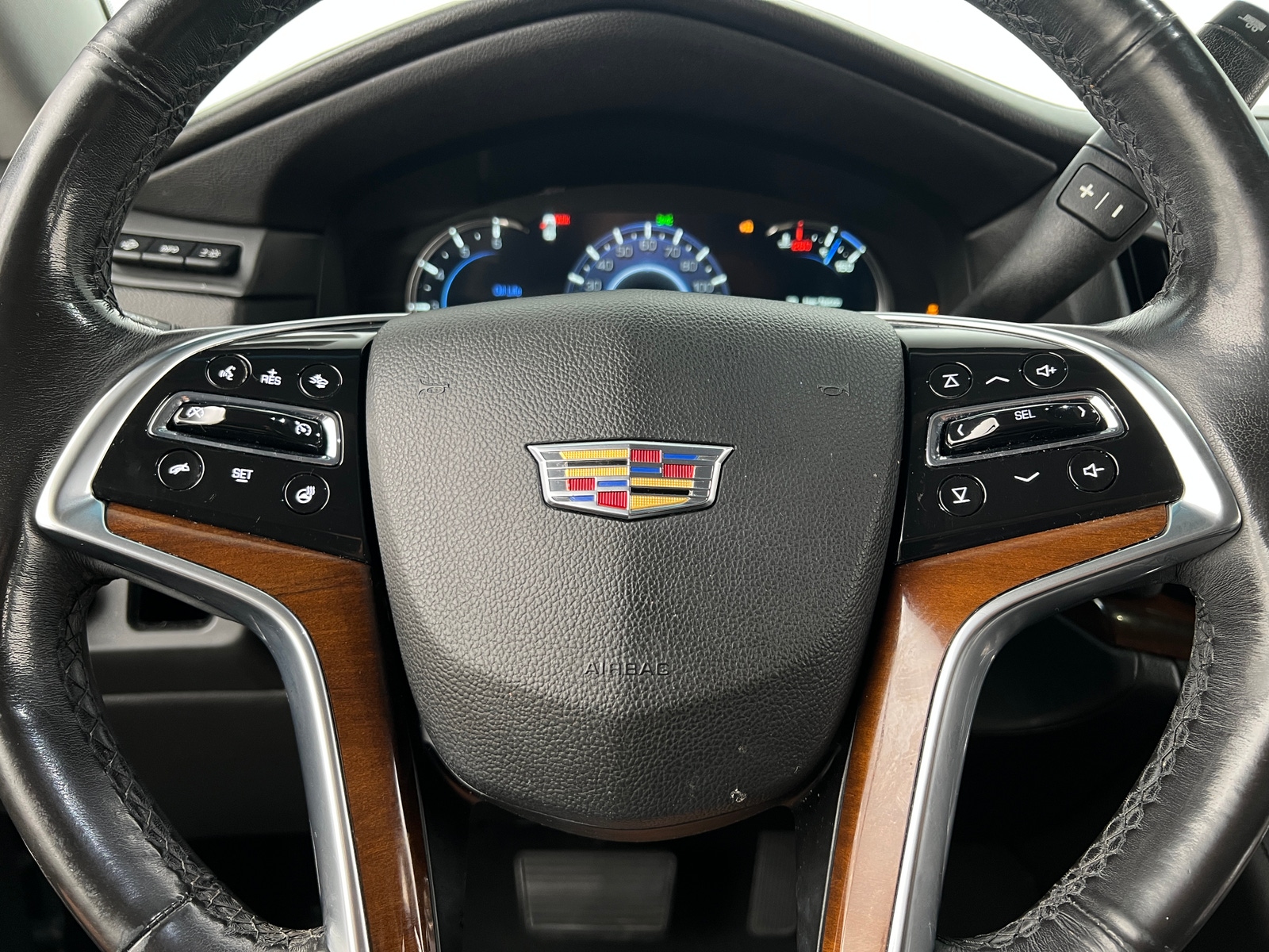 Thumbnail: 2020 Cadillac Escalade - 4