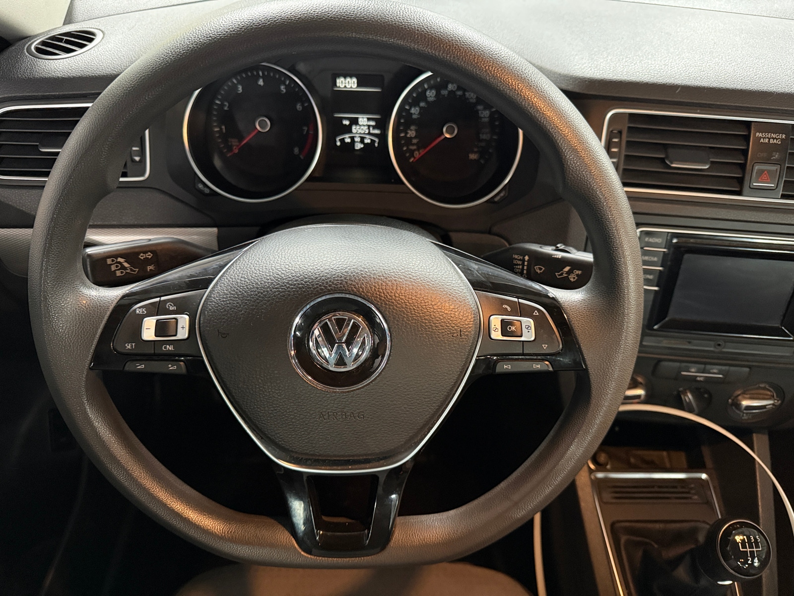Thumbnail: 2017 Volkswagen Jetta - 5