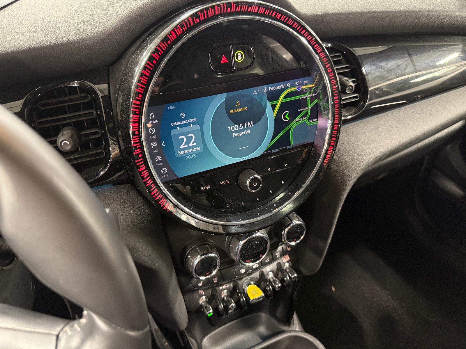 Thumbnail: 2023 MINI Cooper Hardtop - 3