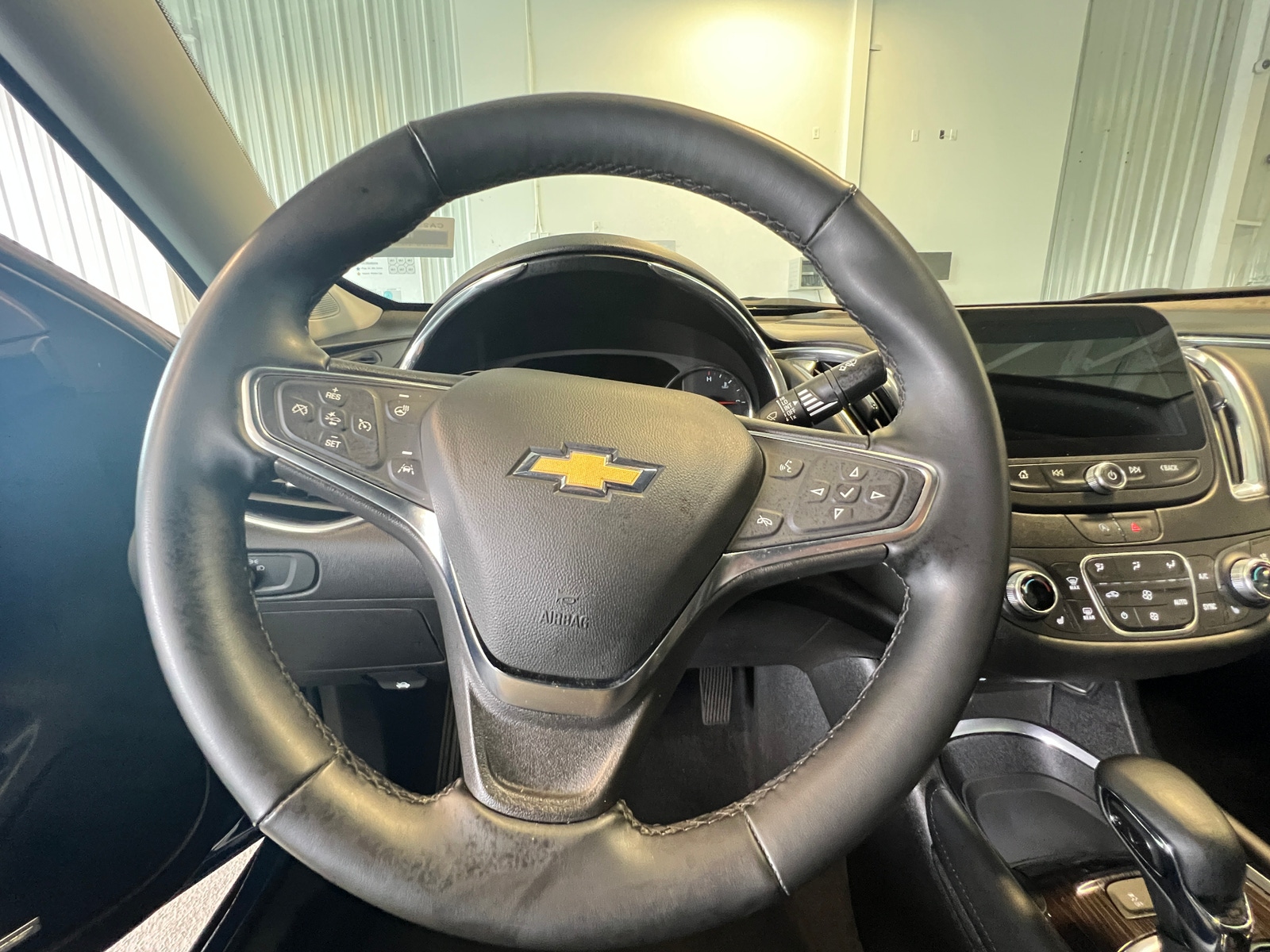 Thumbnail: 2024 Chevrolet Malibu - 4