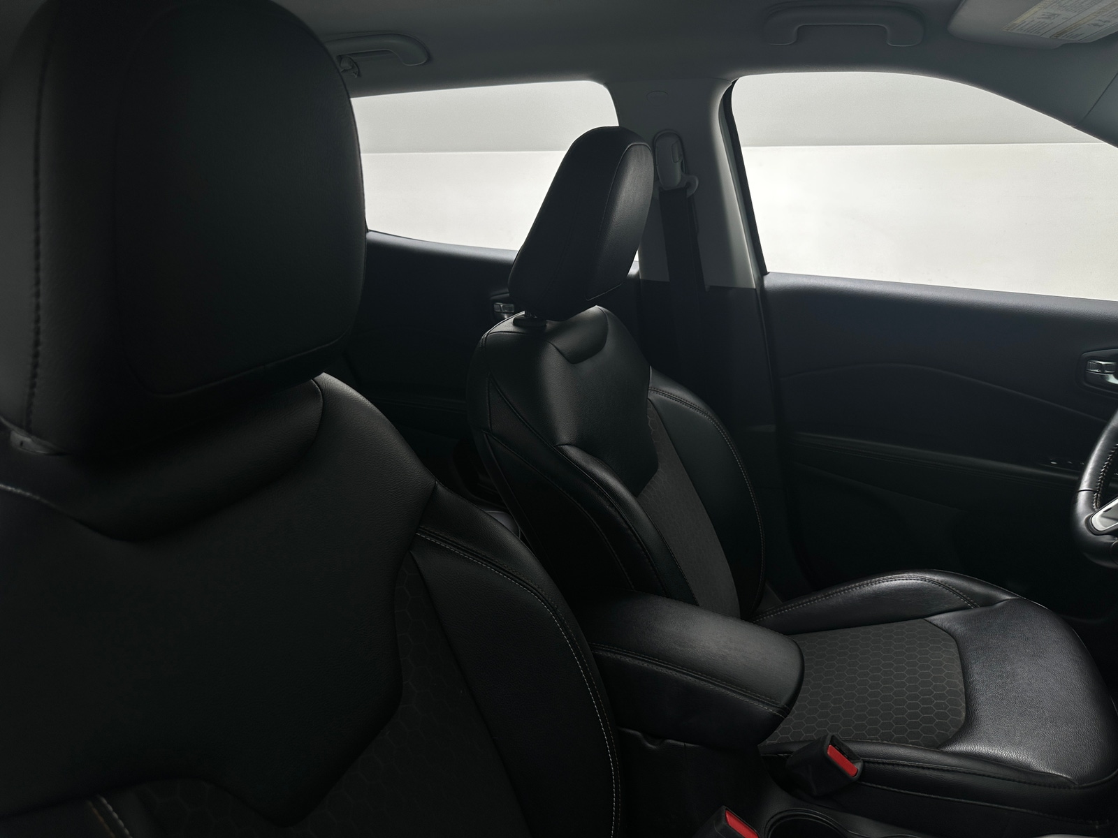 Thumbnail: 2018 Jeep Compass - 2