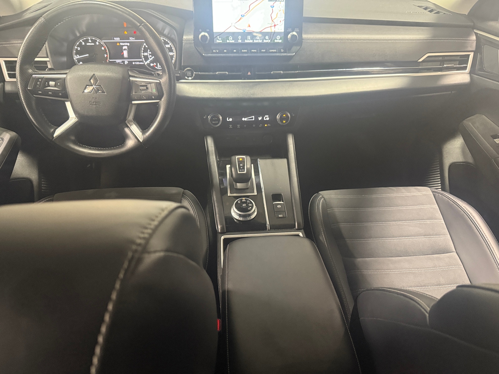 Thumbnail: 2024 Mitsubishi Outlander - 2