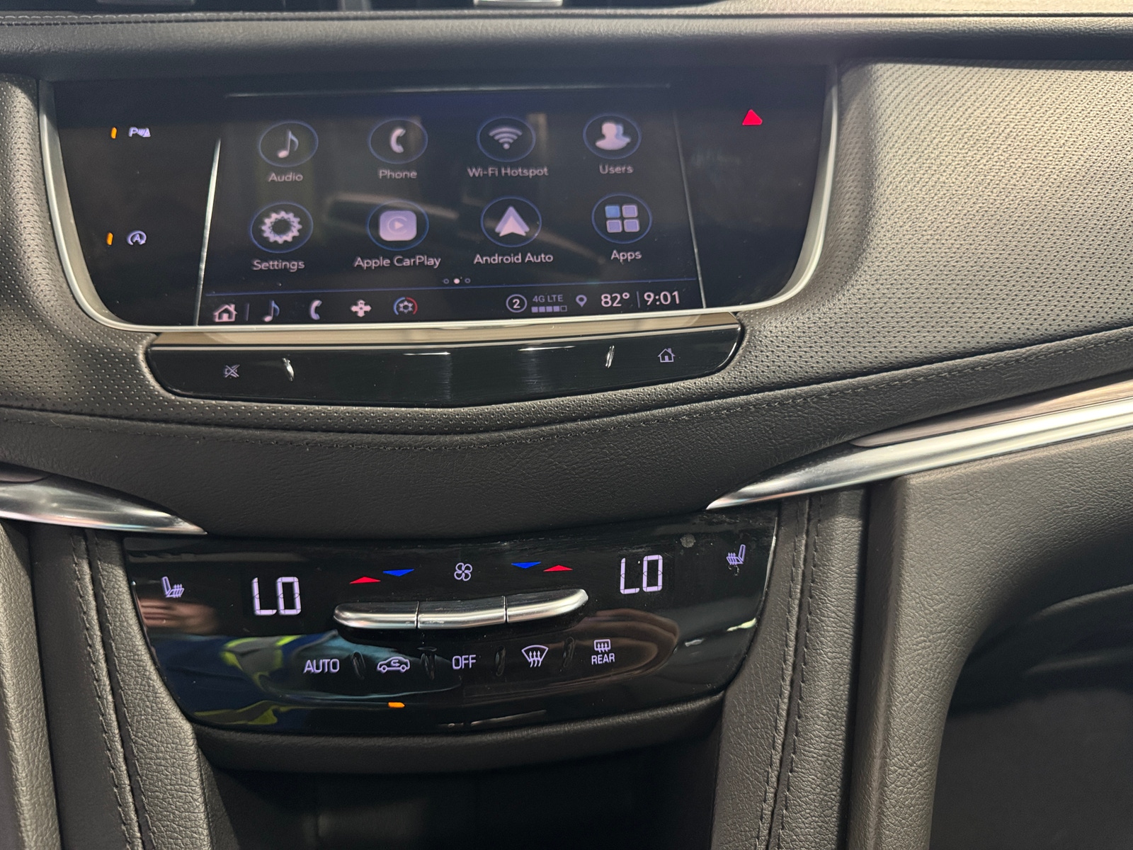 Thumbnail: 2022 Cadillac XT5 - 3