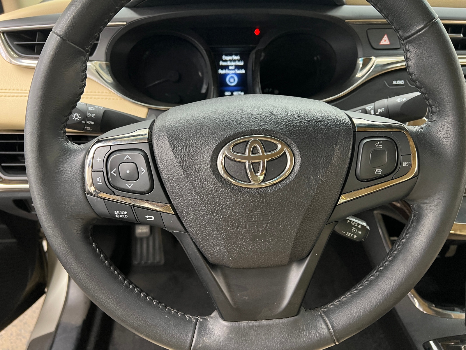 Thumbnail: 2014 Toyota Avalon - 4