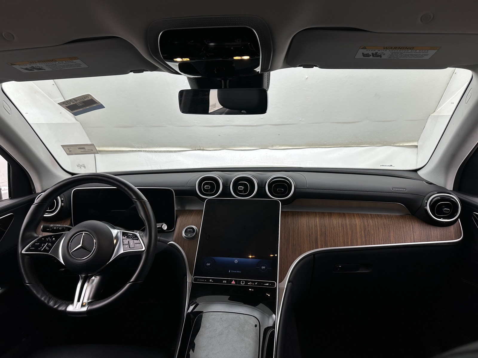 Thumbnail: 2024 Mercedes-Benz GLC - 2
