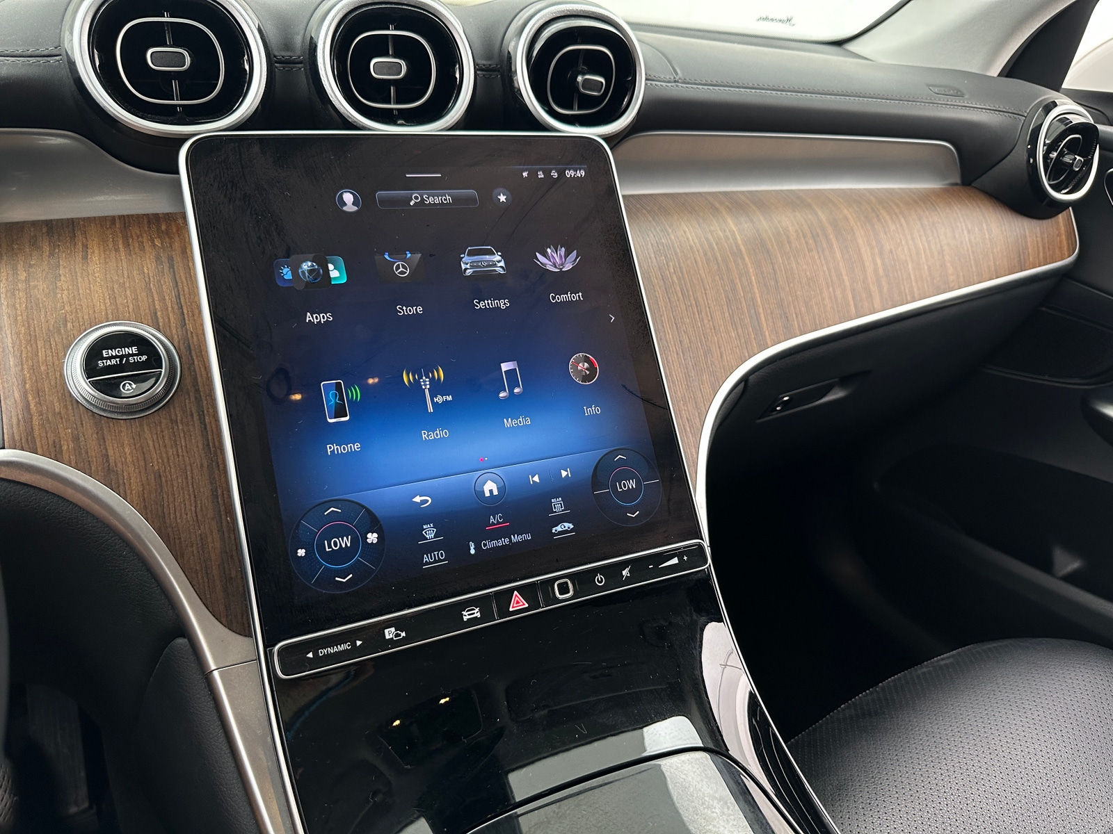 Thumbnail: 2024 Mercedes-Benz GLC - 3