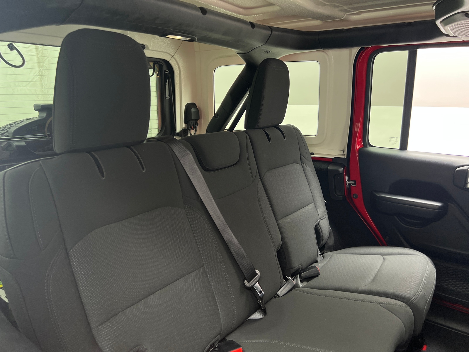 Thumbnail: 2019 Jeep Wrangler - 6