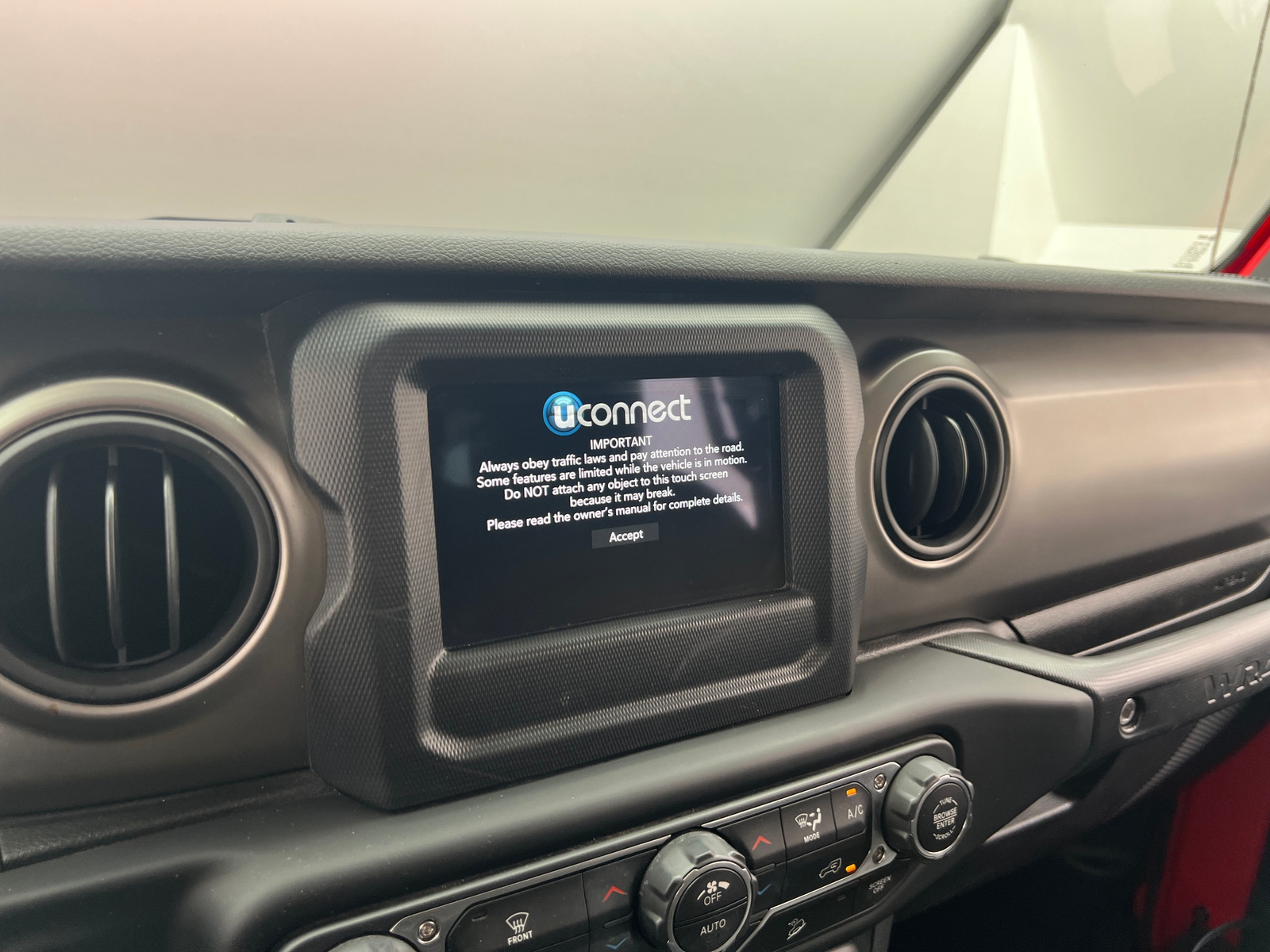 Thumbnail: 2019 Jeep Wrangler - 4