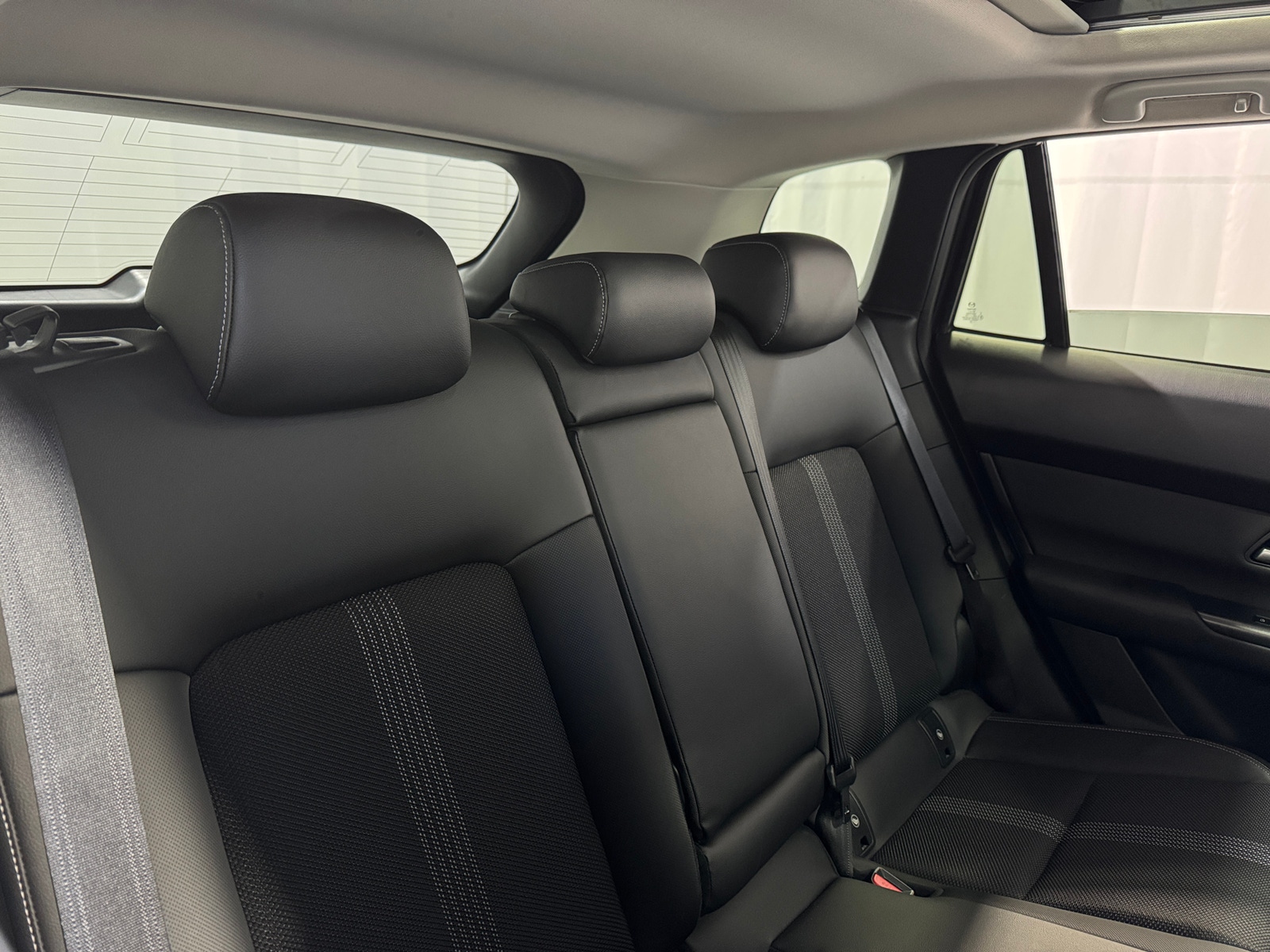 Thumbnail: 2023 Mazda CX-50 - 5