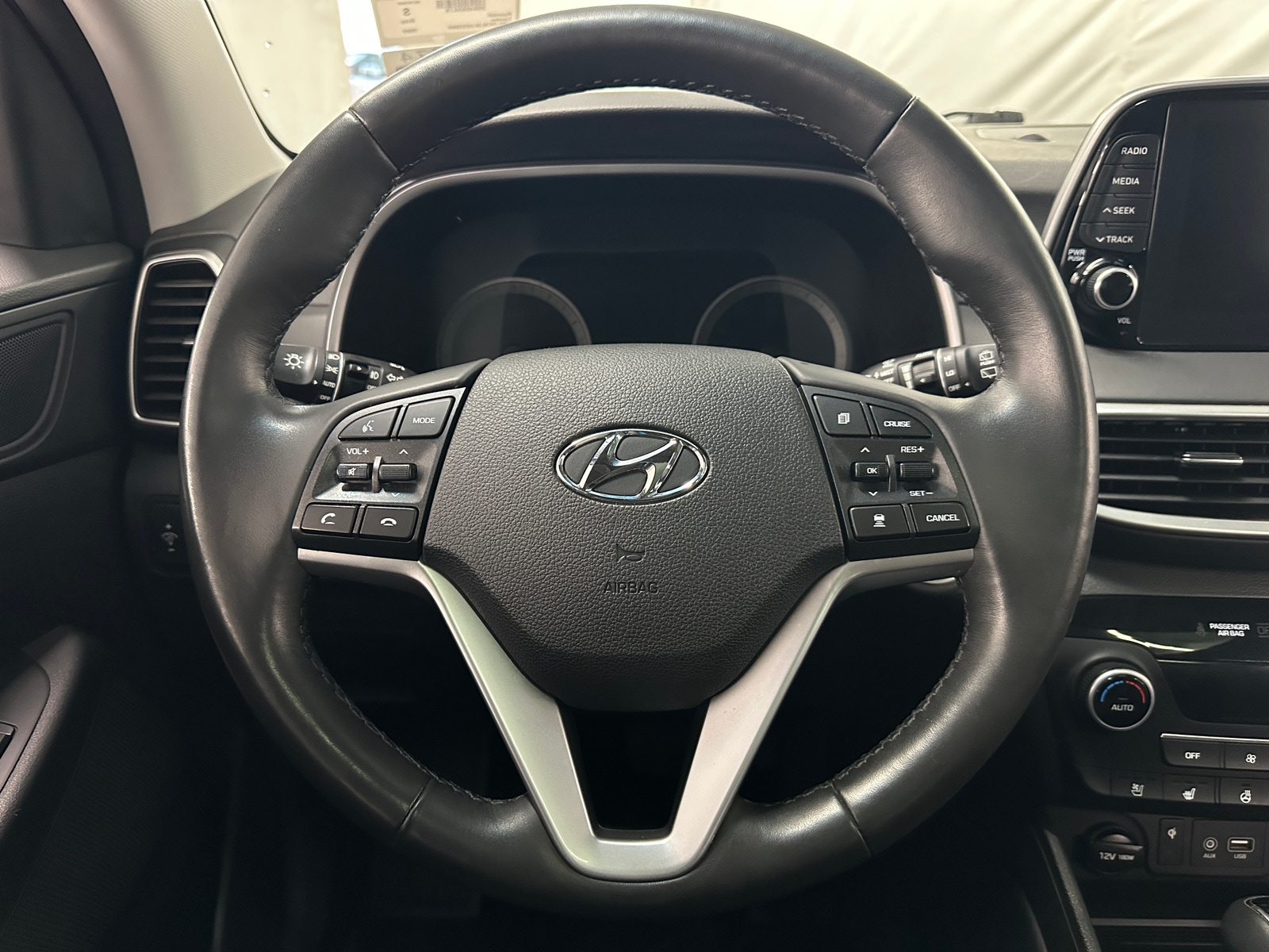 Thumbnail: 2020 Hyundai Tucson - 4