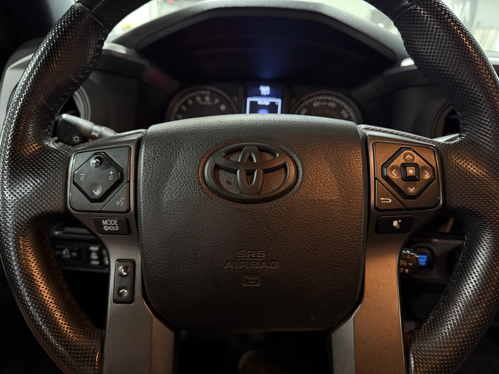 Thumbnail: 2017 Toyota Tacoma - 4