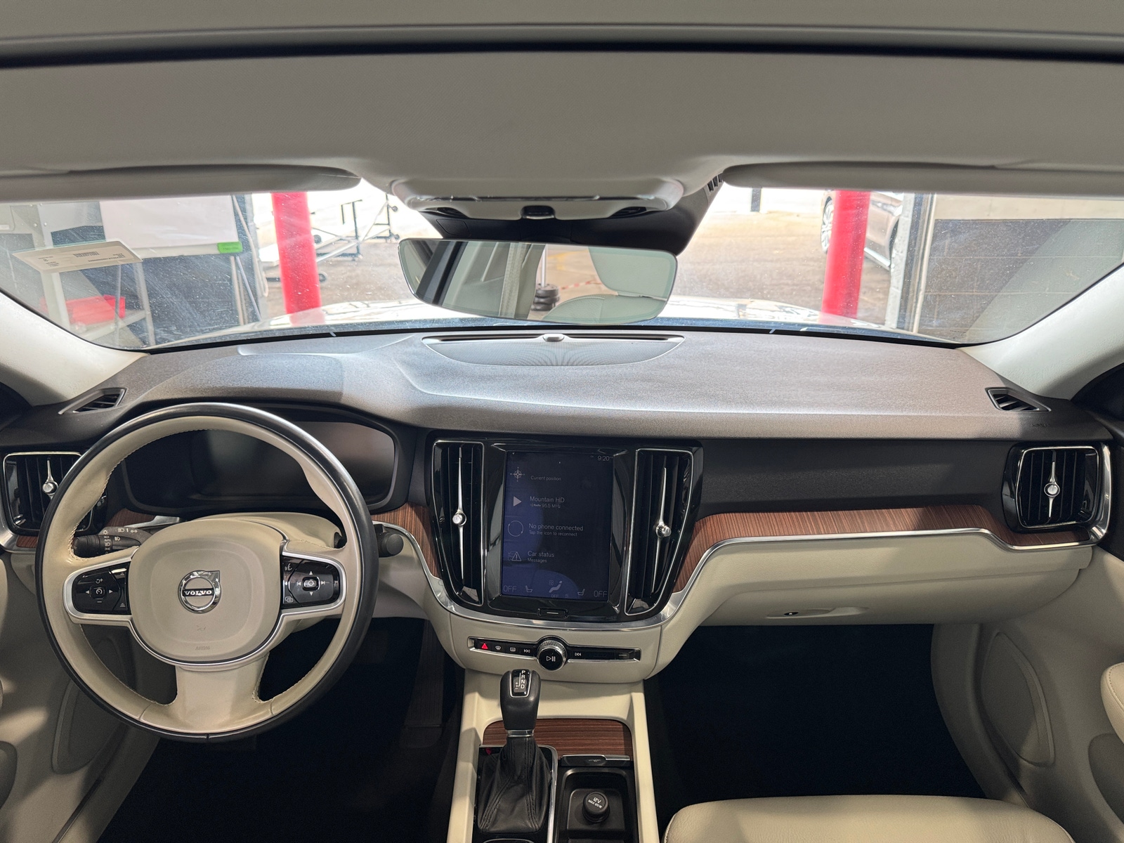 Thumbnail: 2021 Volvo S60 - 2
