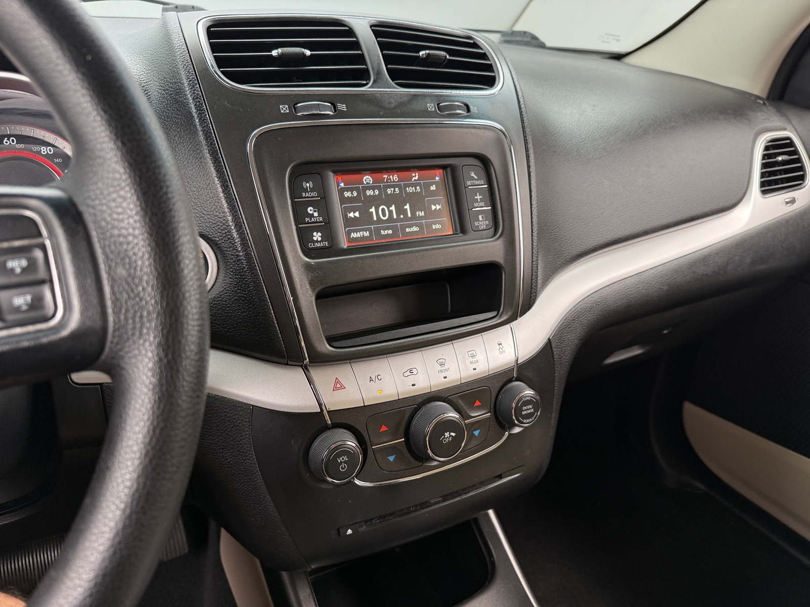 Thumbnail: 2016 Dodge Journey - 4