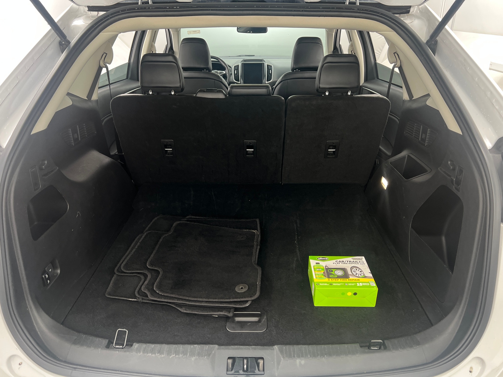 Thumbnail: 2023 Ford Edge - 6