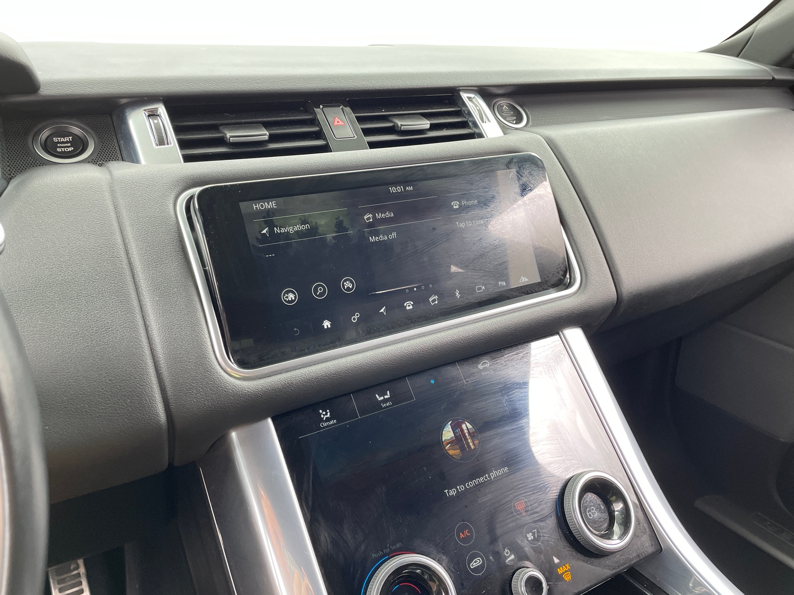 Thumbnail: 2022 Land Rover Range Rover Sport - 3