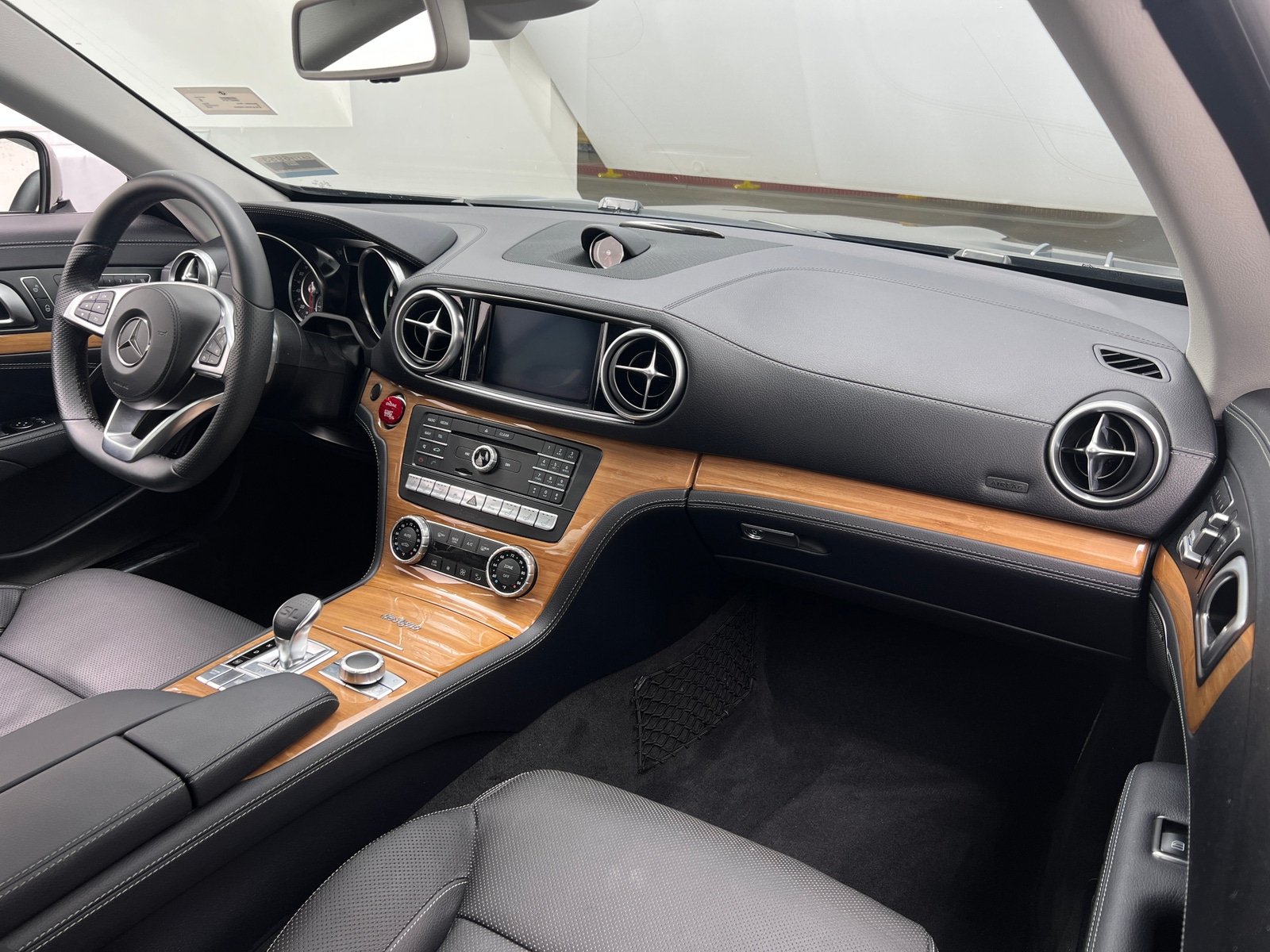 Thumbnail: 2020 Mercedes-Benz SL-Class - 2