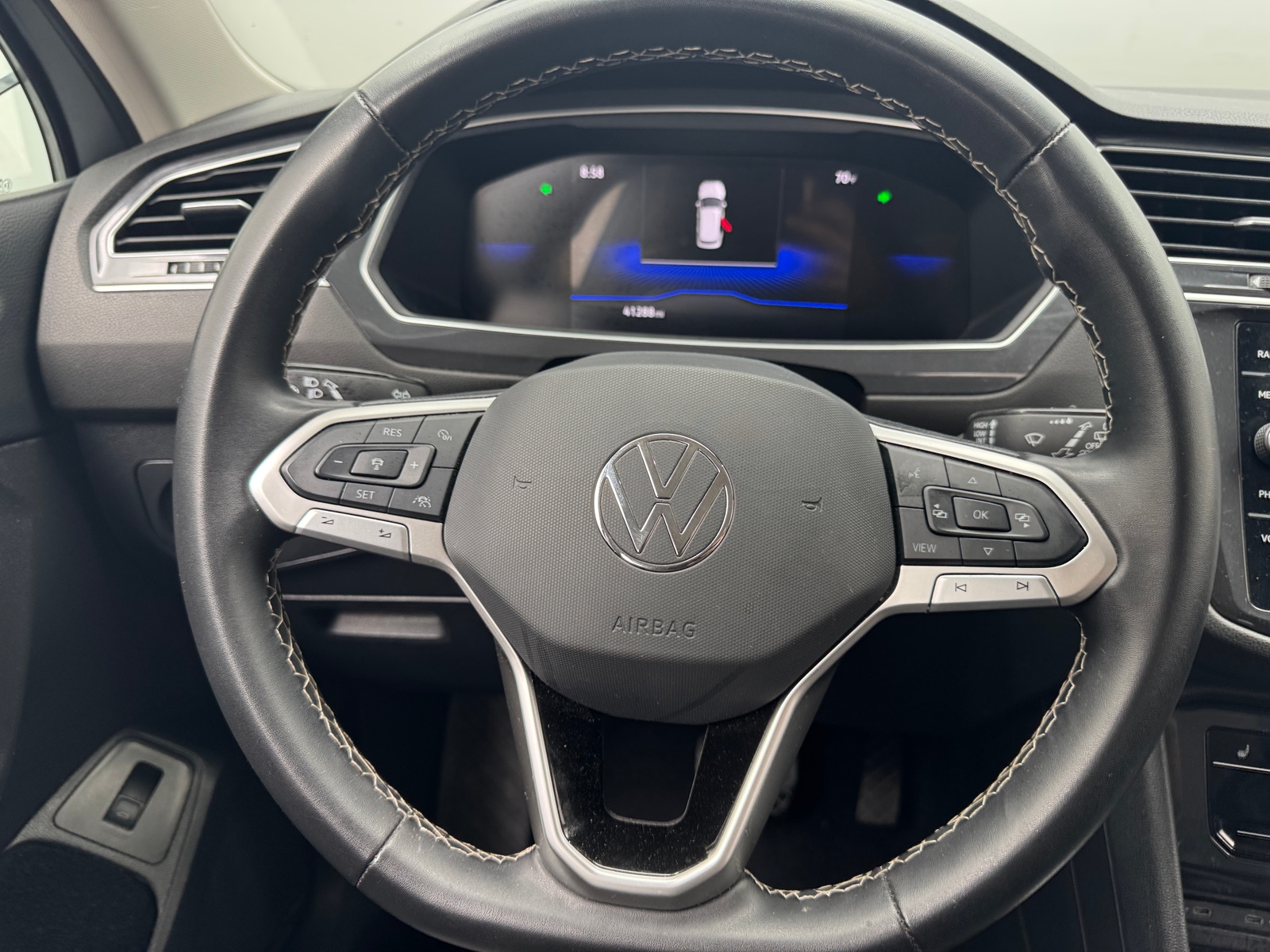 Thumbnail: 2024 Volkswagen Tiguan - 4