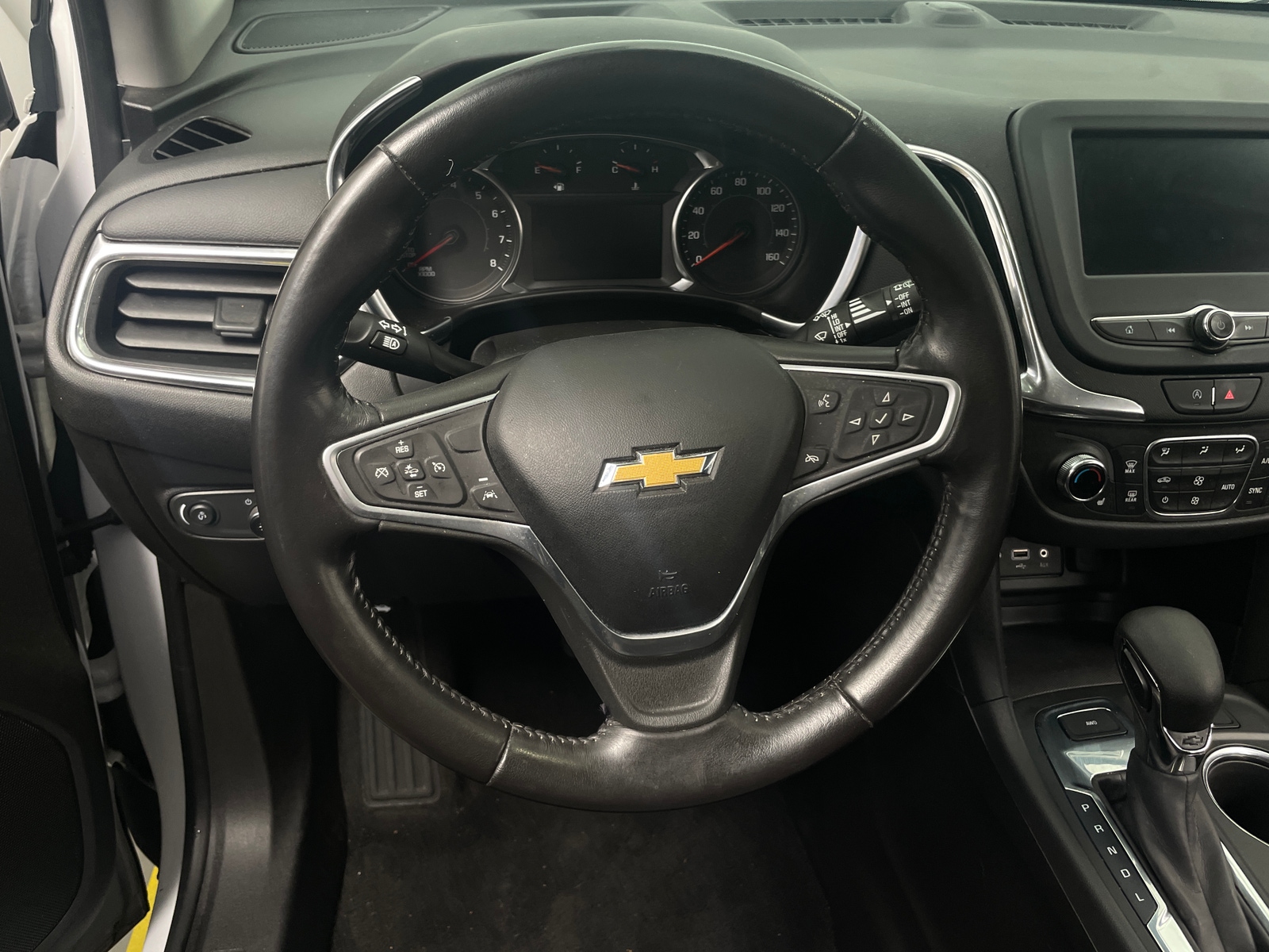 Thumbnail: 2022 Chevrolet Equinox - 5