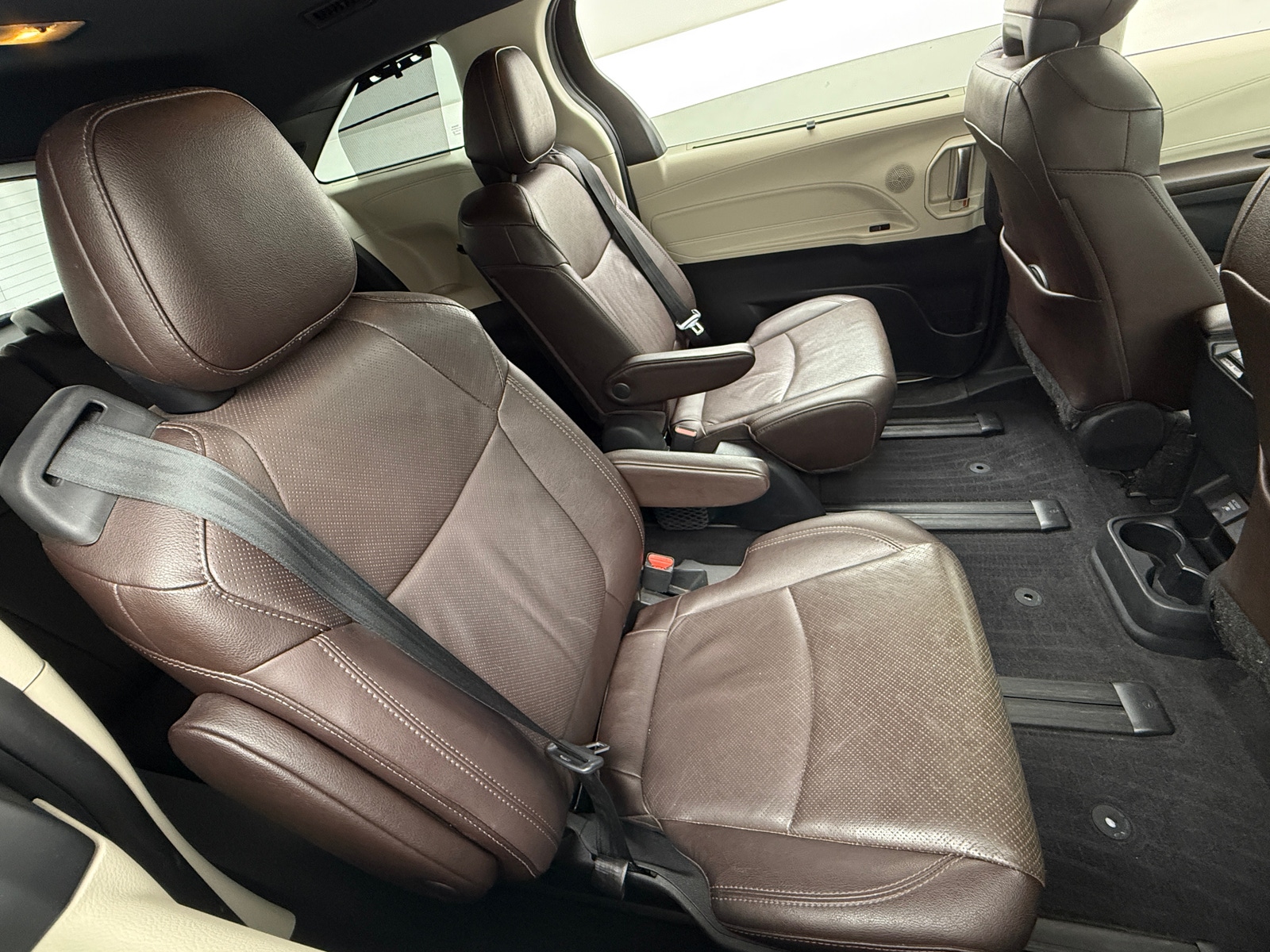 Thumbnail: 2021 Toyota Sienna - 5